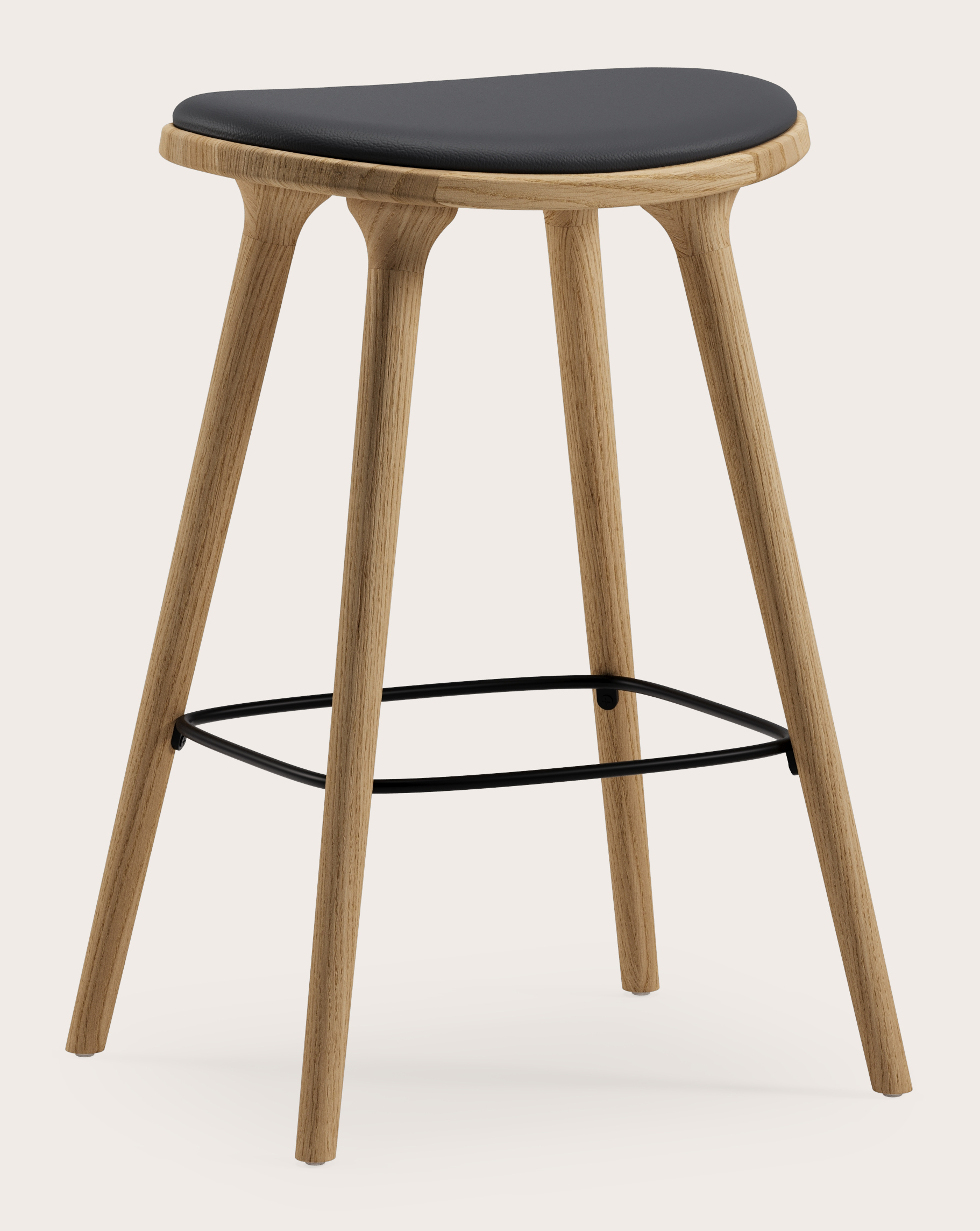 Tabouret de bar basse Olbia en chêne massif naturel avec assise en Cuiro leder Nero 