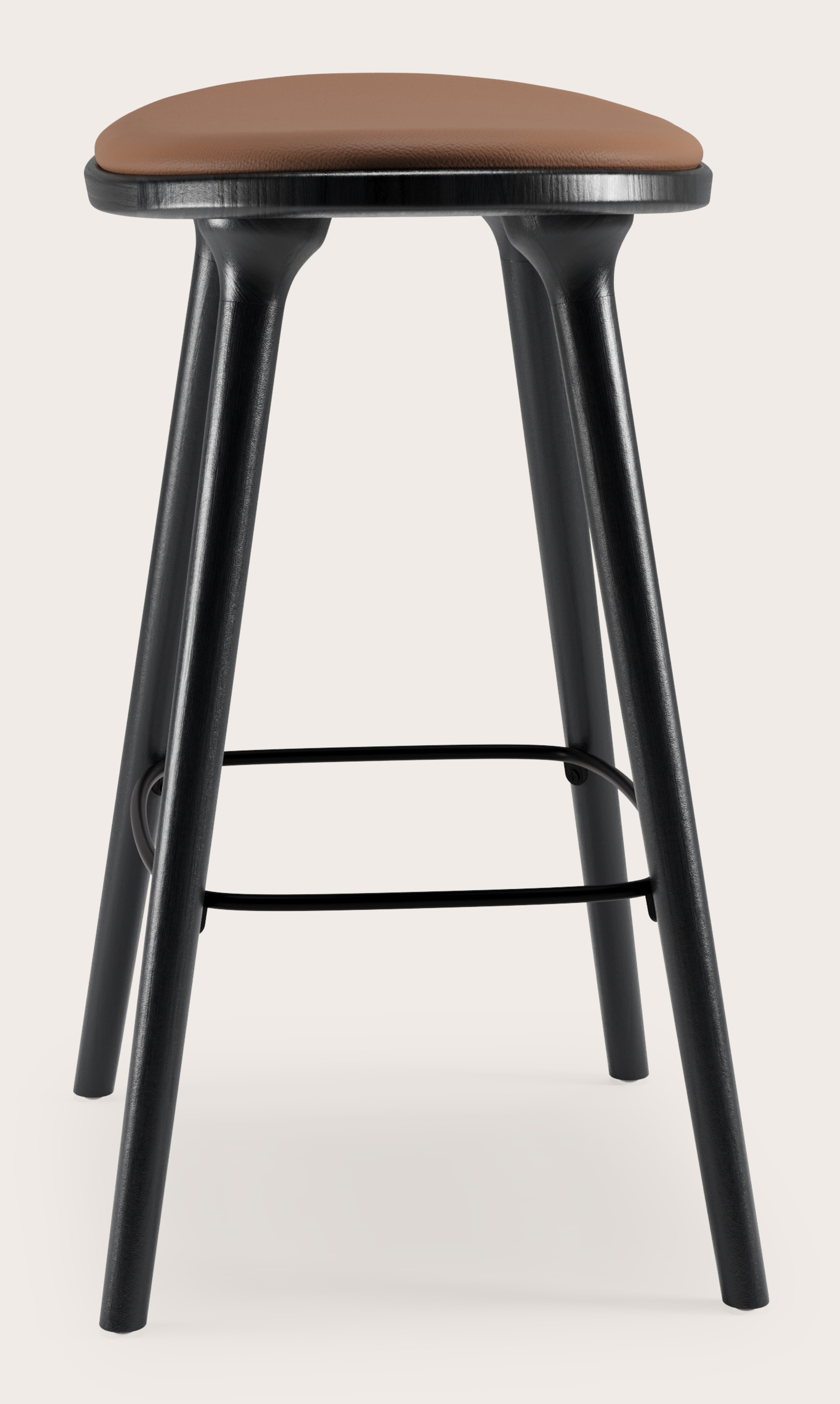 Tabouret de bar basse Olbia en chêne massif noir avec assise en Cuiro cuir Fox