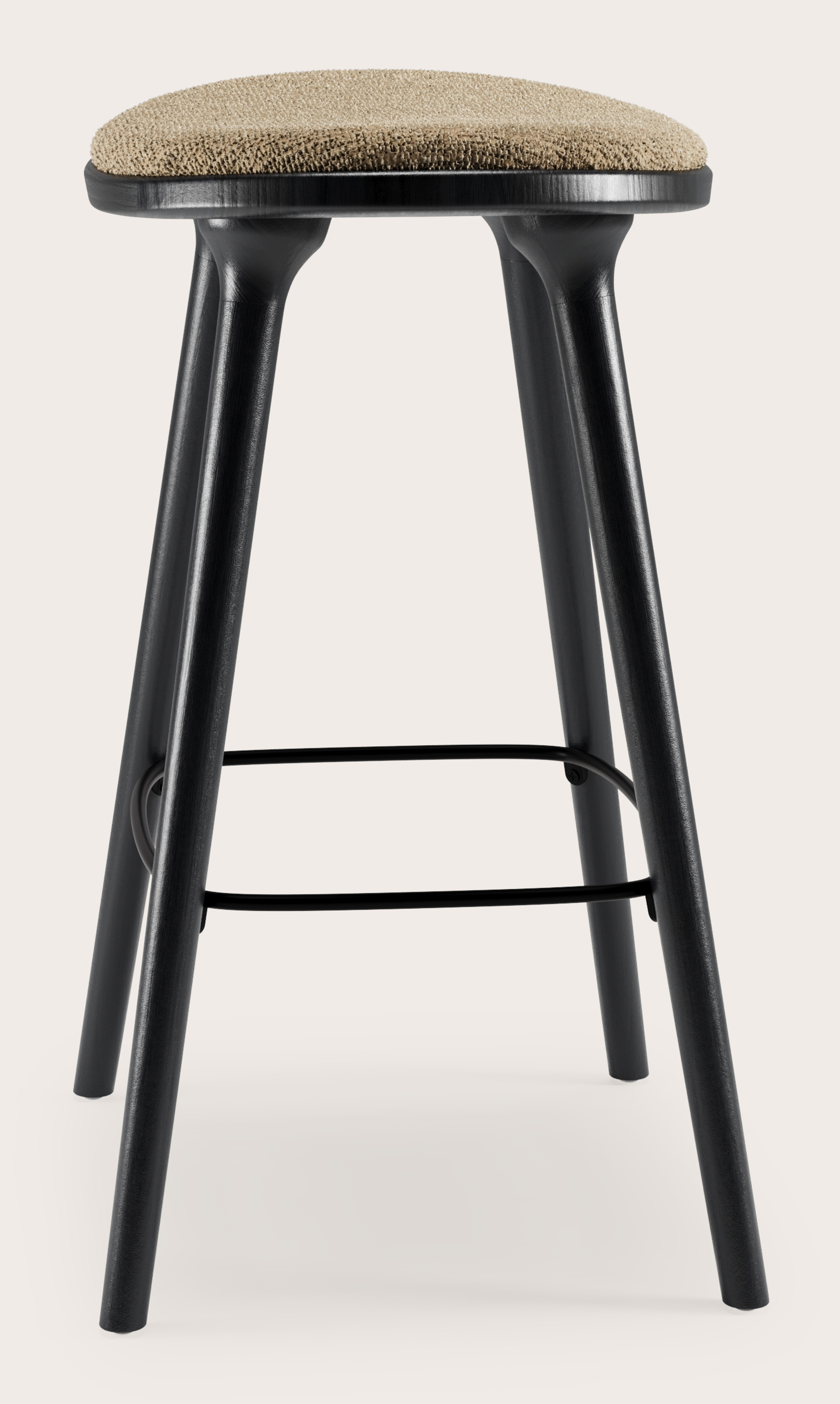 Tabouret de bar basse Olbia en en chêne massif noir avec assise en Poco tissu Dark Taupe