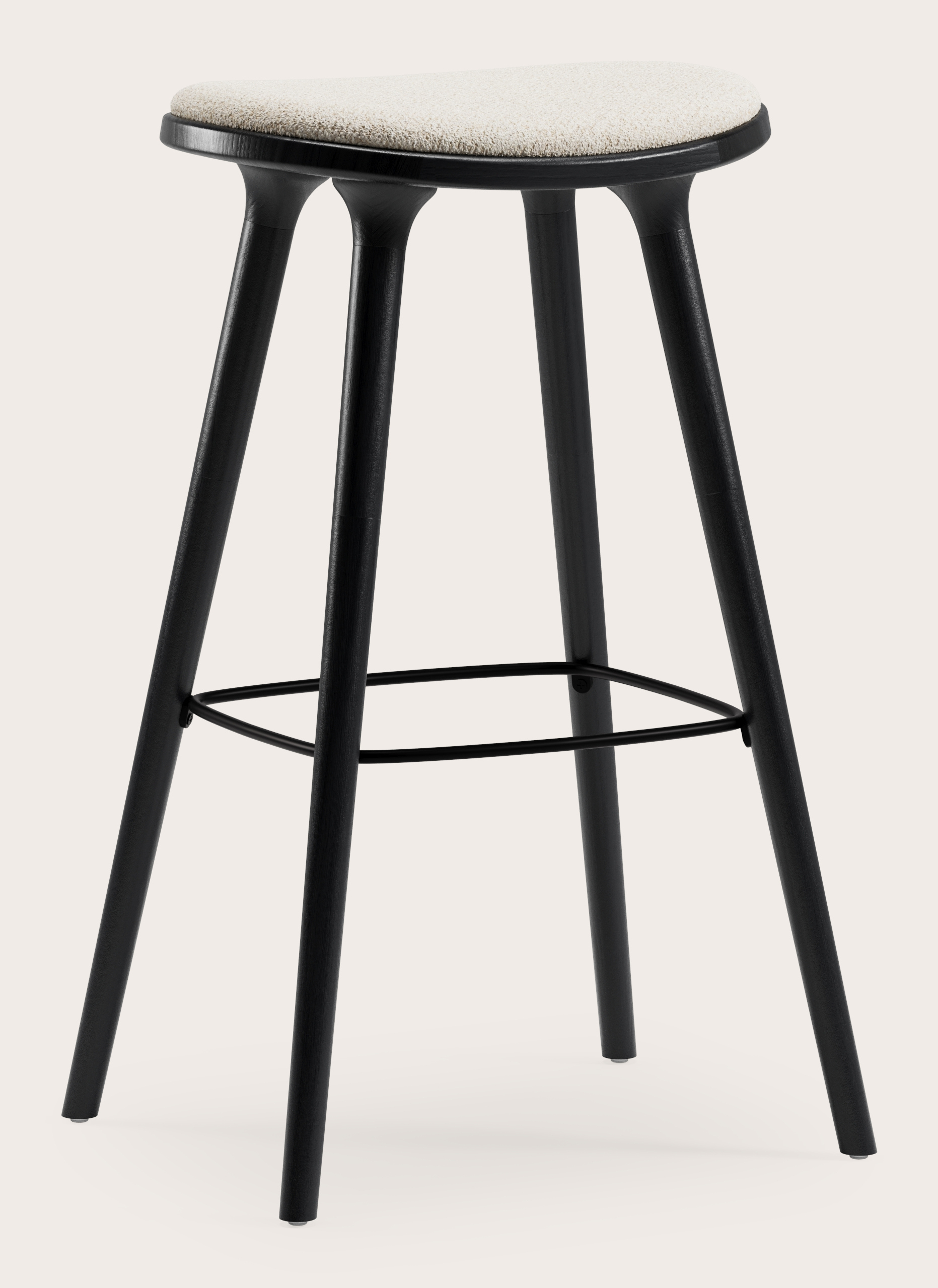 Tabouret de bar haute Olbia en chêne noir massif avec assise en Mezzo tissu Ecru