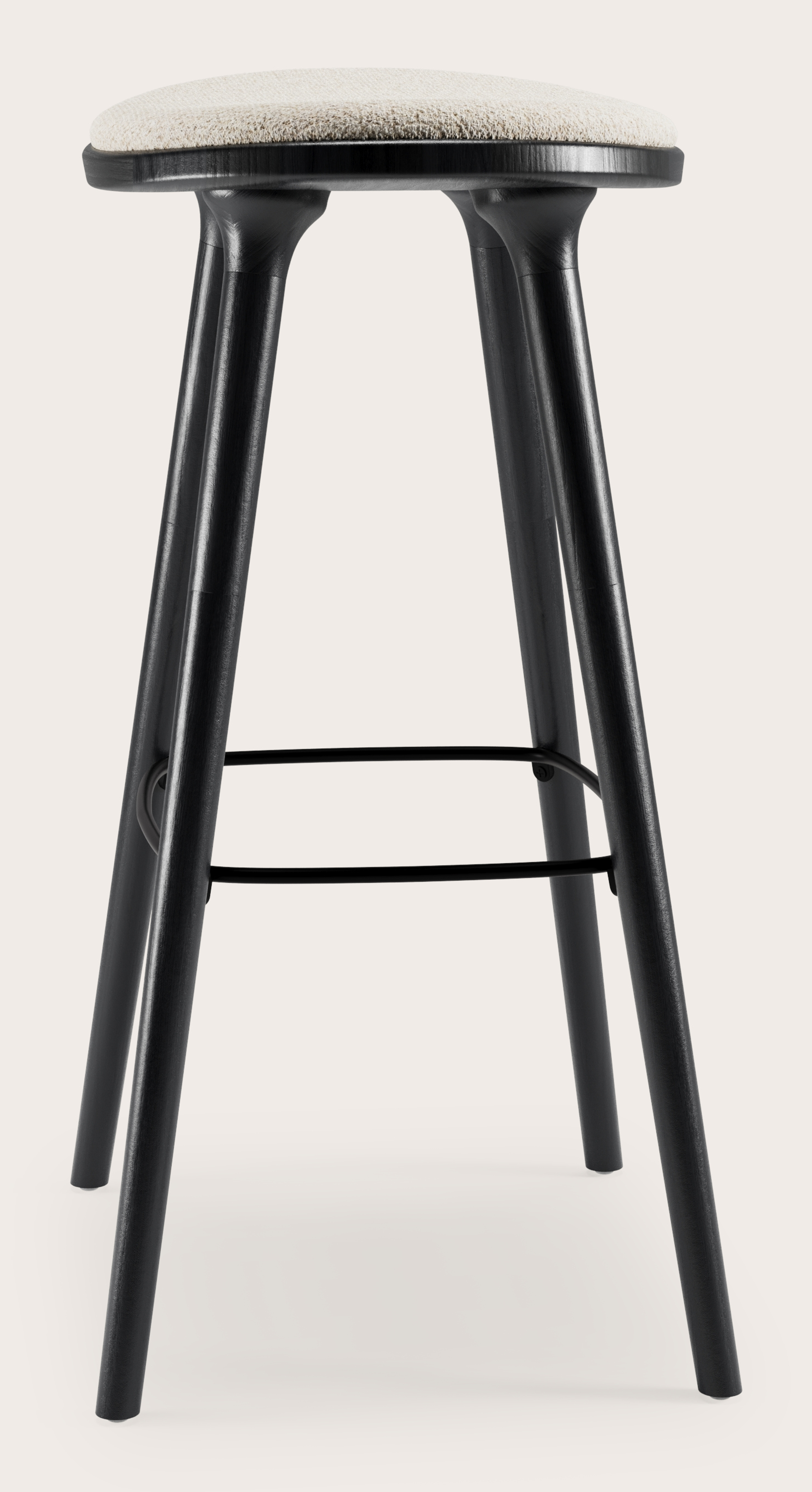 Tabouret de bar haute Olbia en chêne noir massif avec assise en Mezzo tissu Ecru