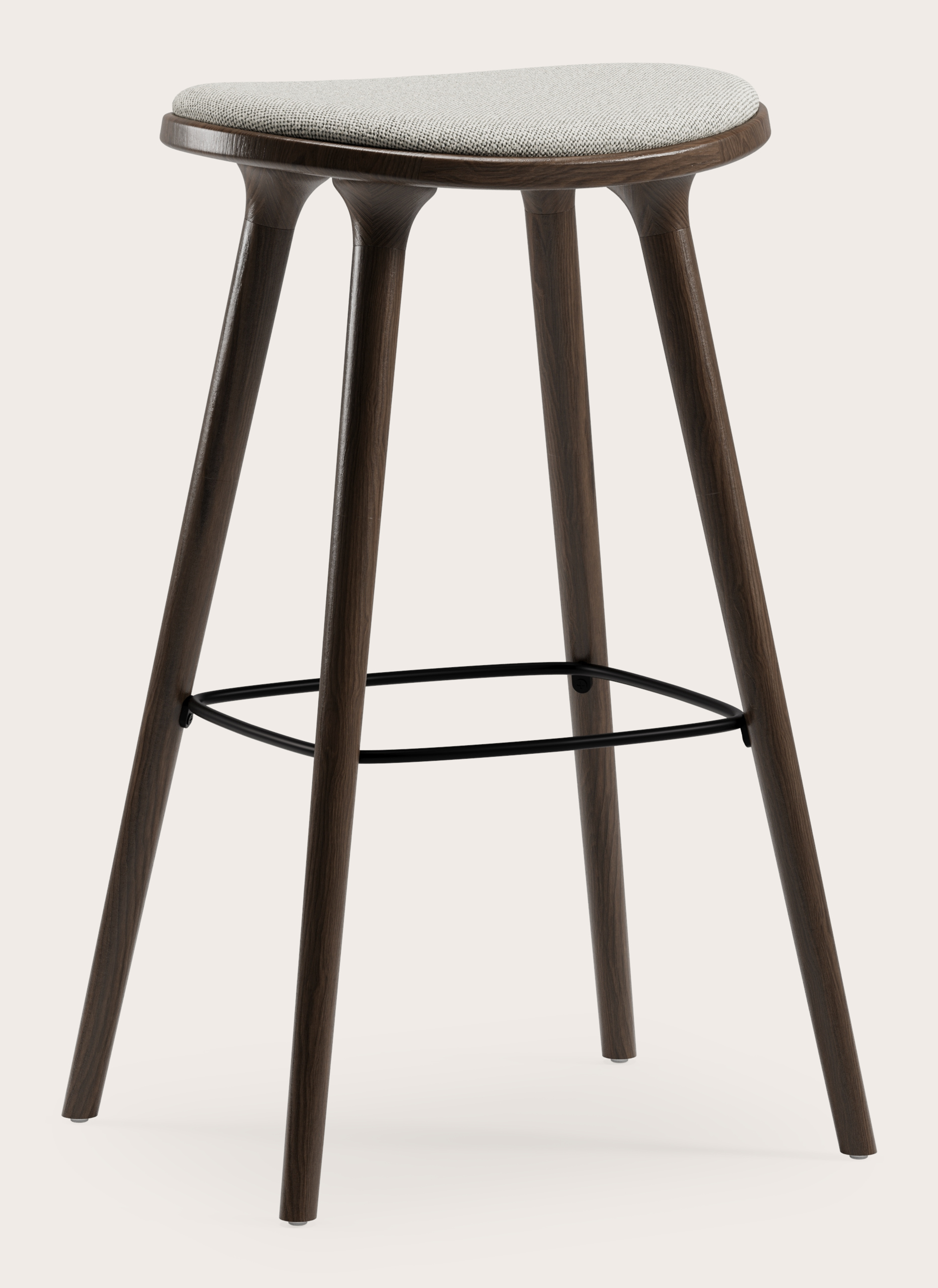 Olbia hoge barstoel in massieve gerookte eik met zitting in Brio stof Light Grey