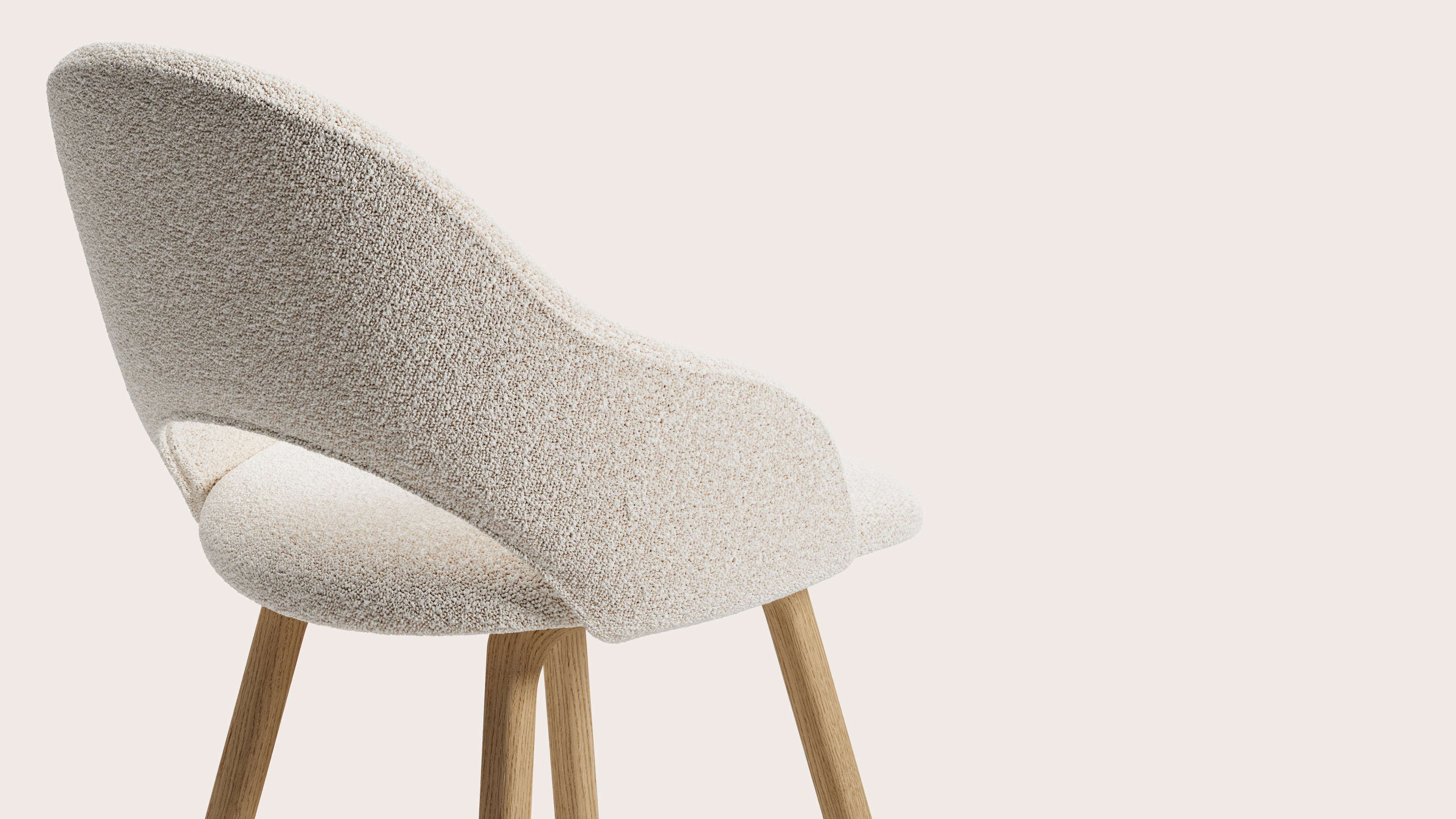 Gaudio armstoel in Ritmo stof Pearl met stoelpoot in natuurkleurige eik
