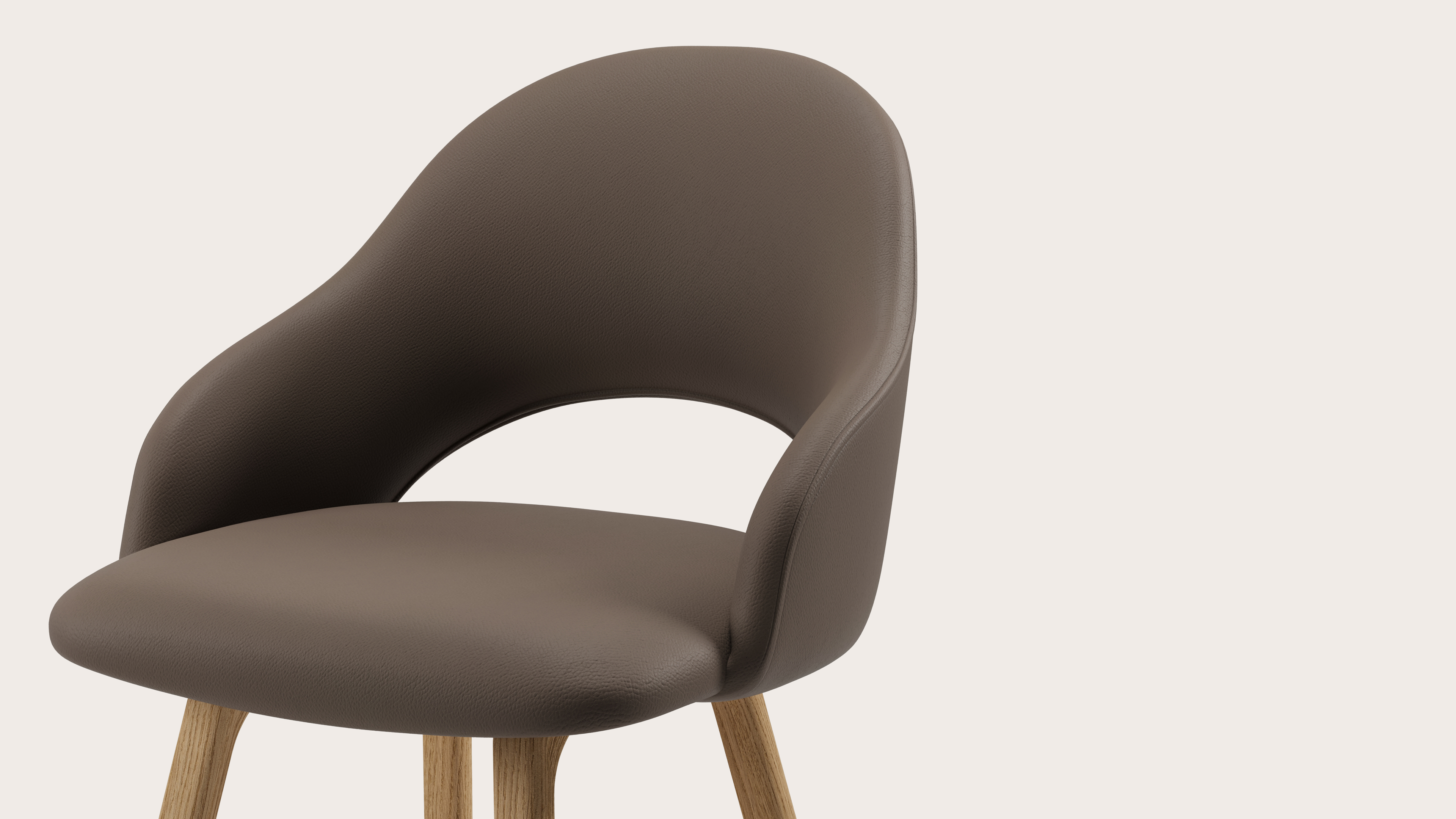 Fauteuil Gaudio en Cuiro cuir Liver avec pied de chaise en chêne couleur naturelle