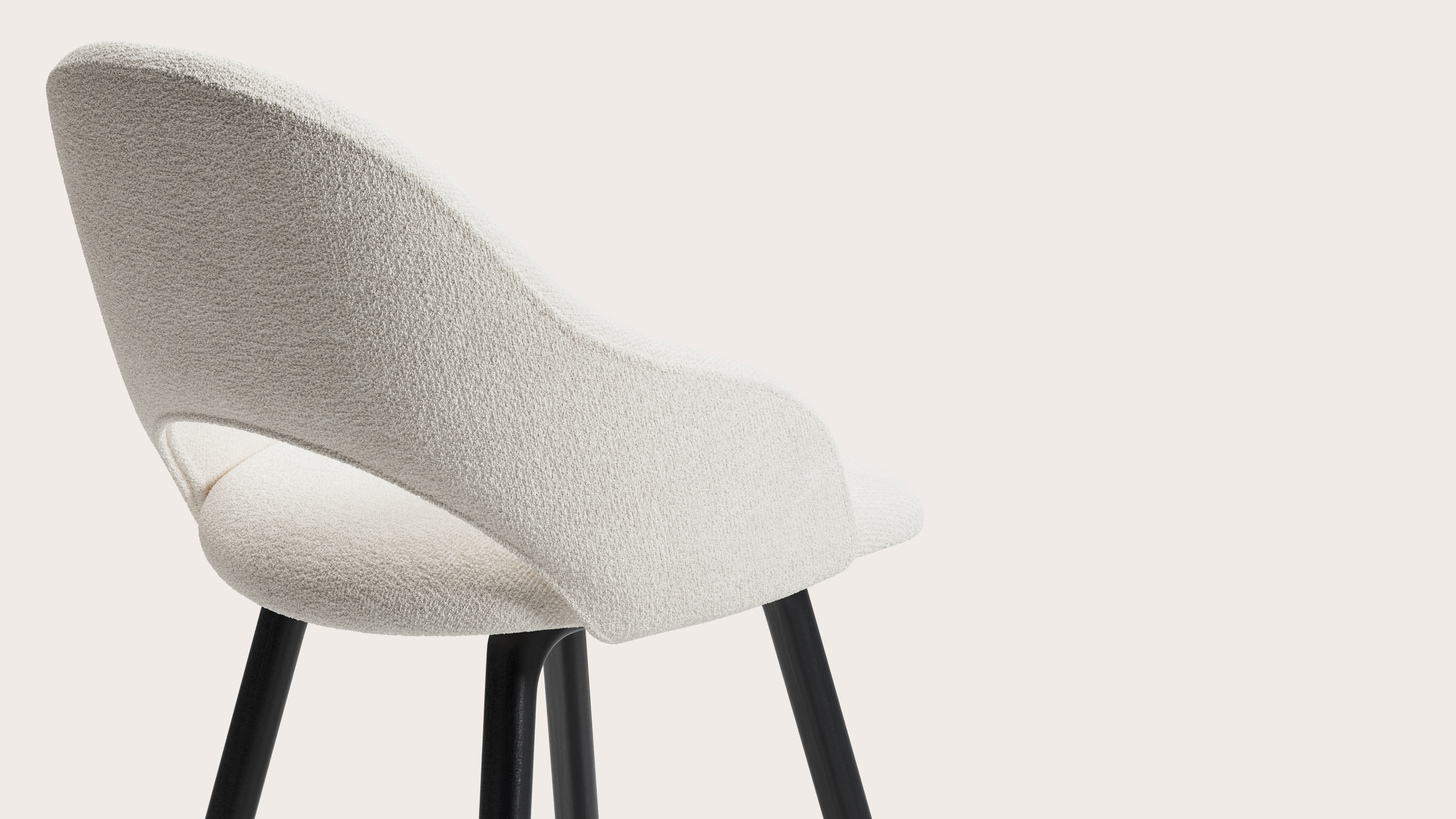 Fauteuil Gaudio en Nova tissu Pearl avec pied de chaise en chêne noir