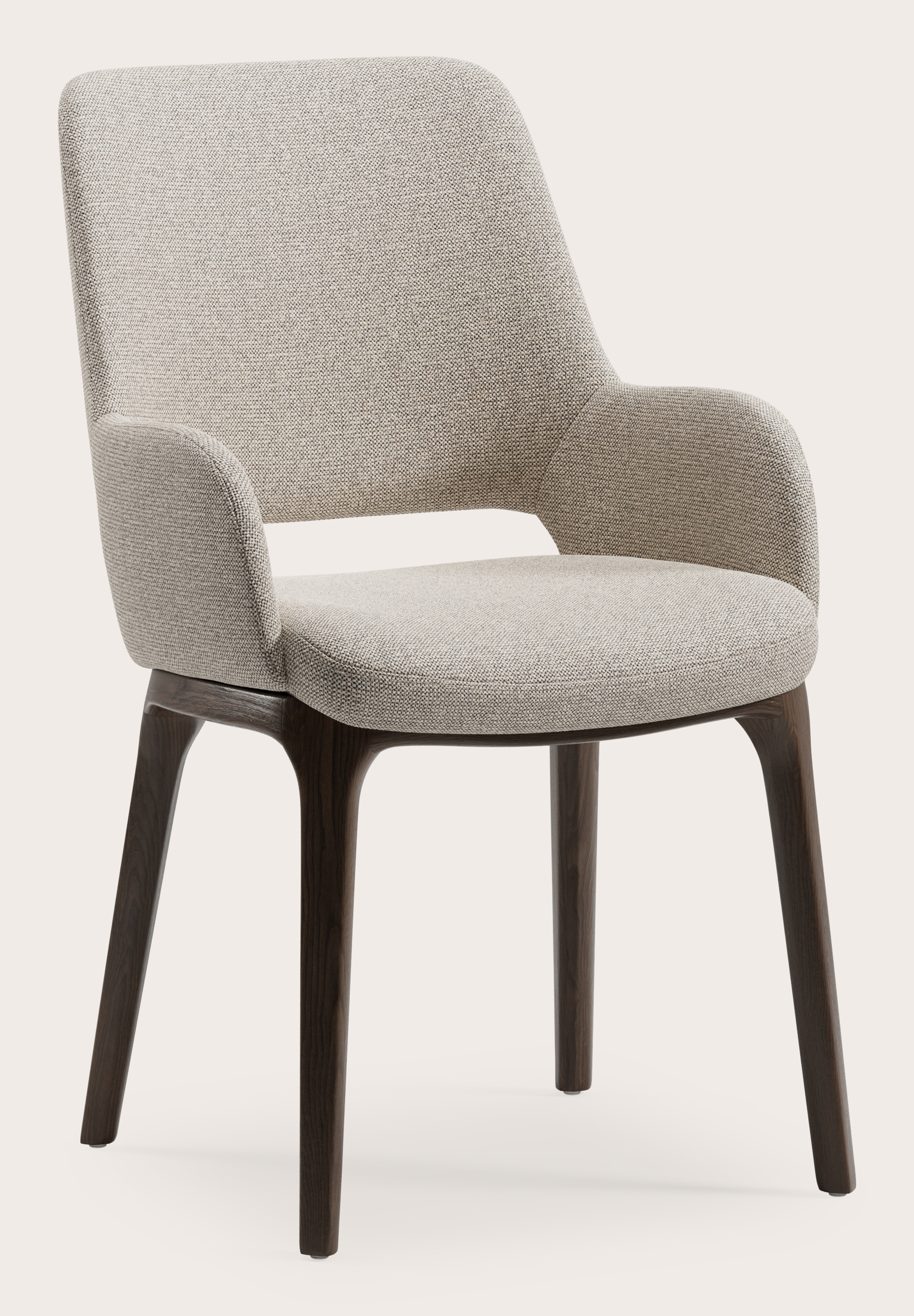 Giulio armstoel in Brio stof Natural met stoelpoot in gerookte eik