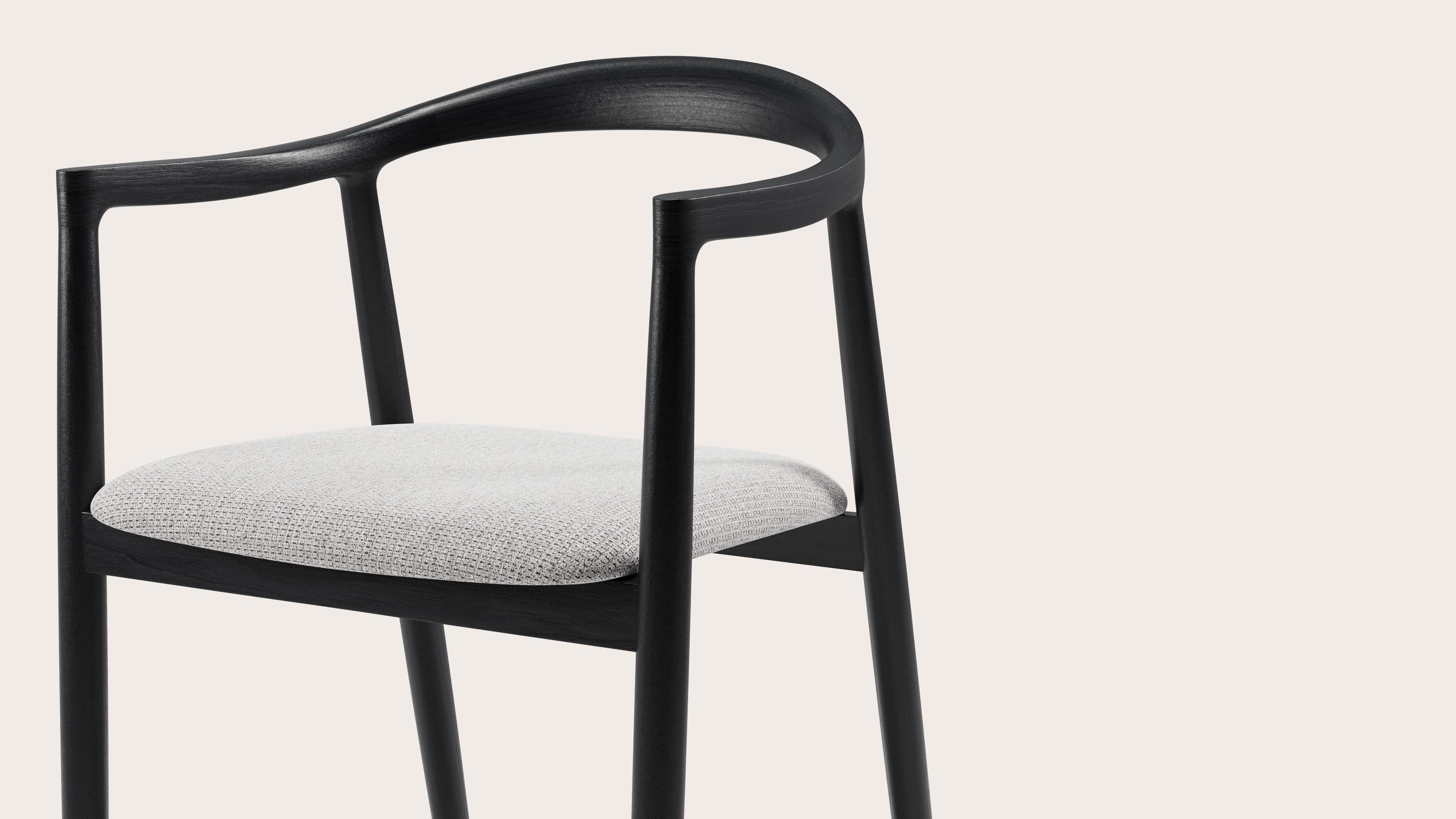Noto armstoel in zwarte eik met zitting in Fuga stof Grey