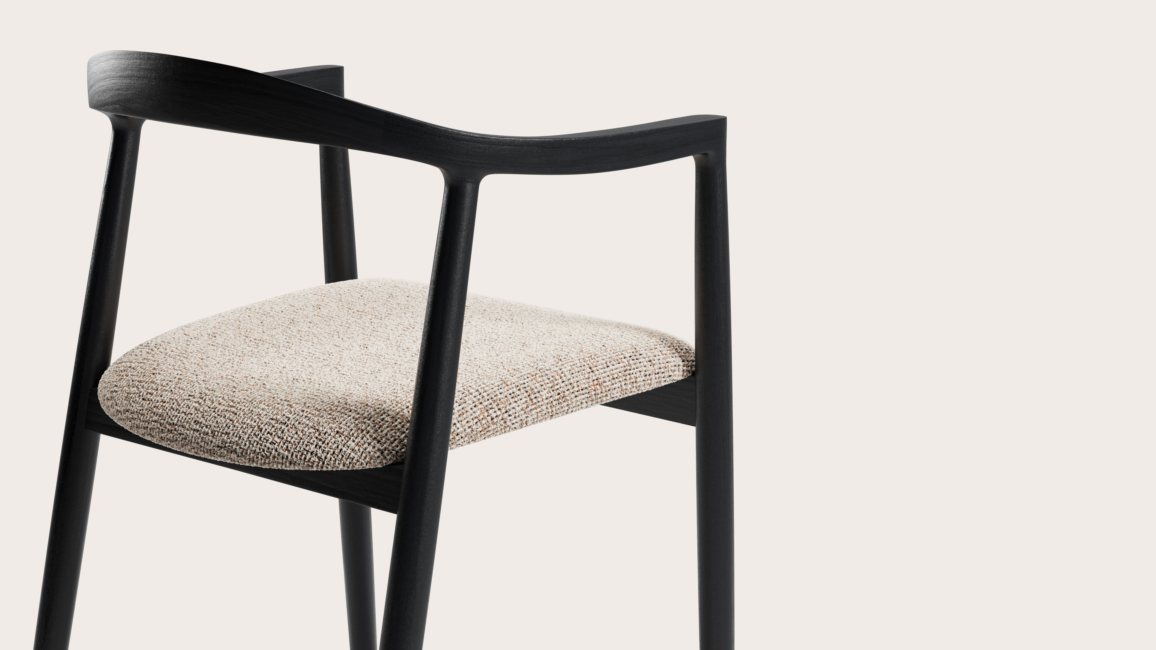 Fauteuil Noto en chêne noir avec assise en Fresco tissu Caramel