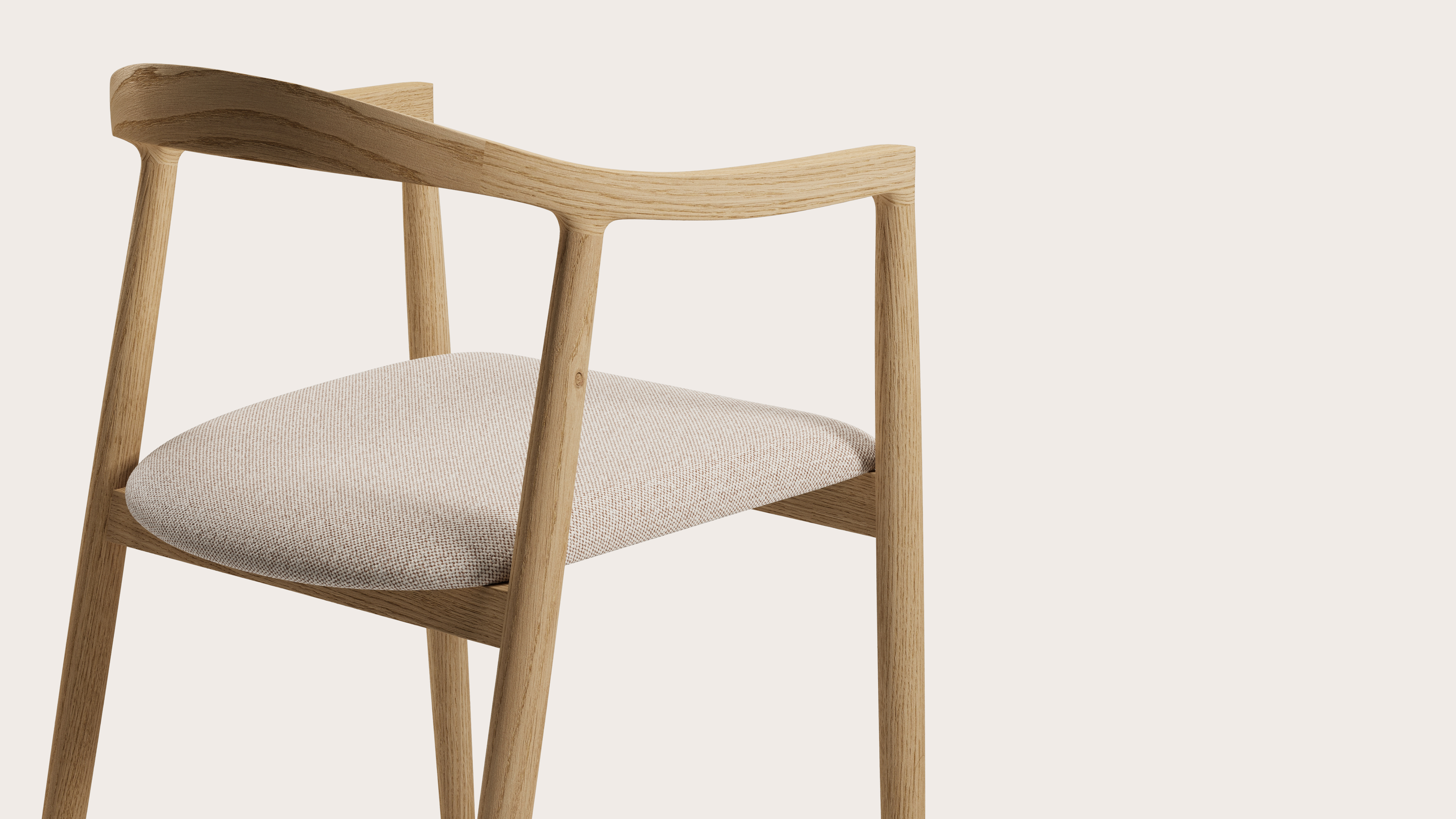 Noto armstoel in natuurkleurige eik met zitting in Brio stof Beige