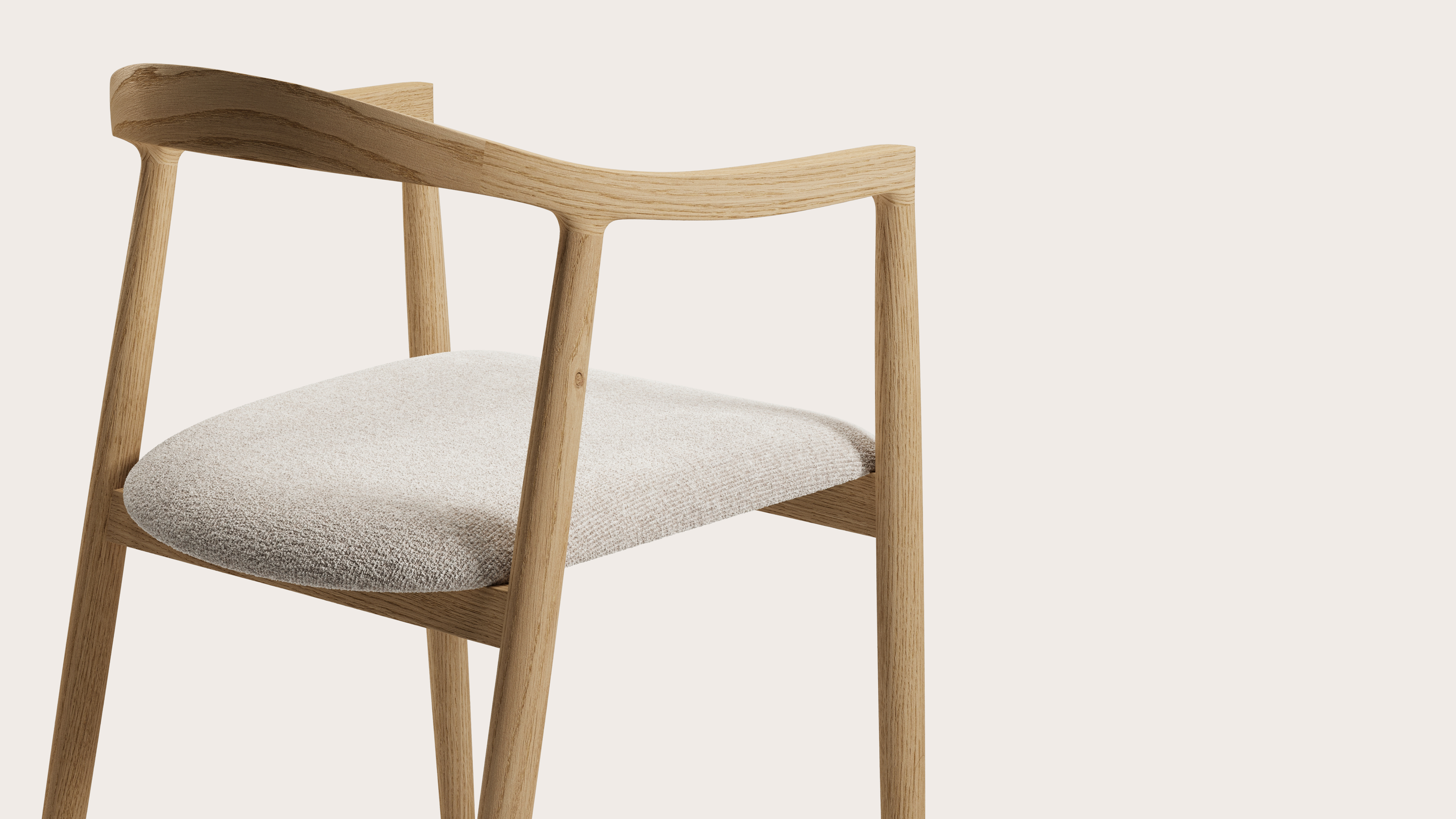Noto armstoel in natuurkleurige eik met zitting in Nova stof Almond
