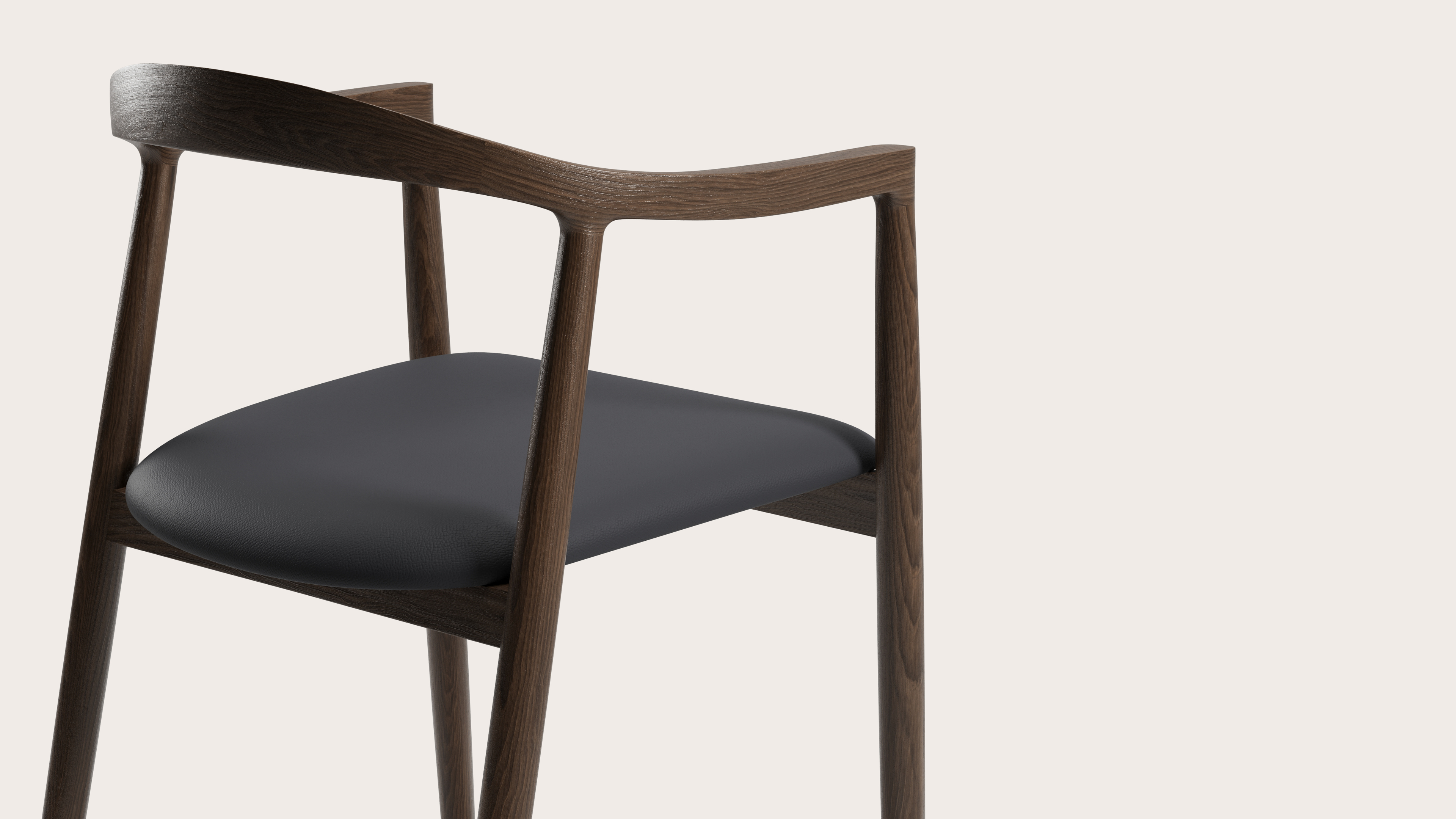 Noto armstoel in massieve gerookte eik met zitting in Cuiro leder Nero