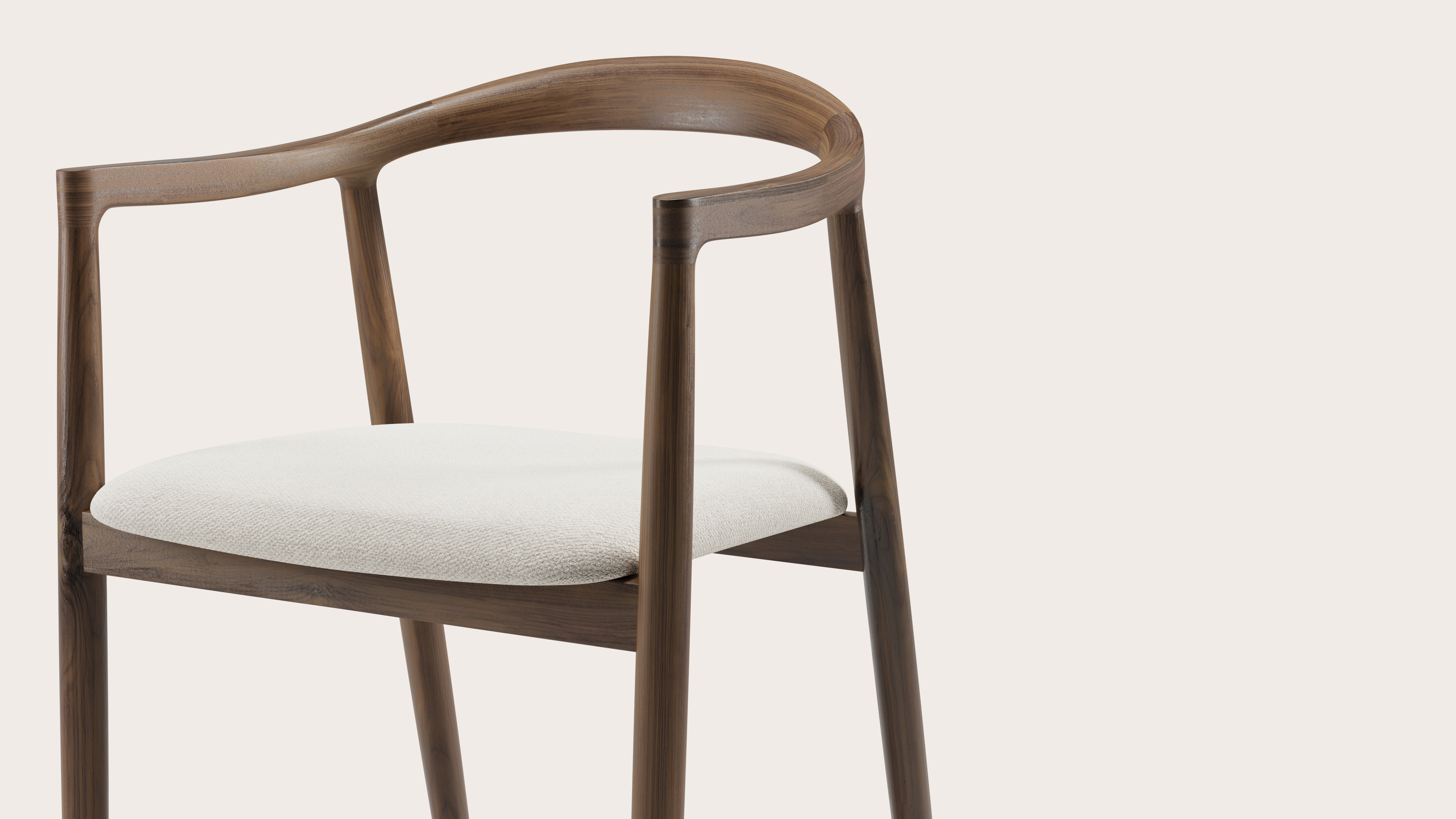 Fauteuil Noto en noyer massif avec assise en Volti tissu Pearl