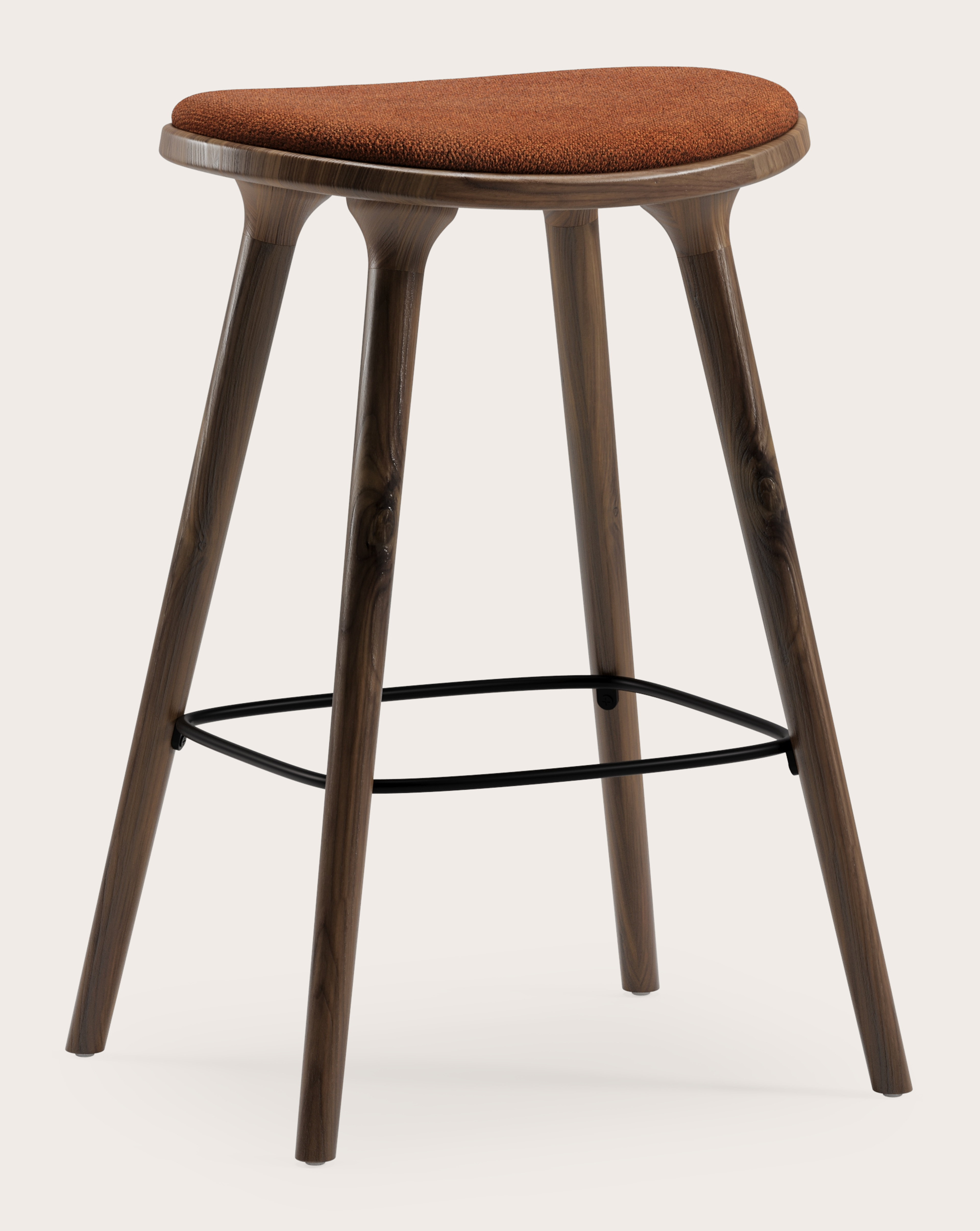 Tabouret de bar basse Olbia en noyer massif avec assise en Volti tissu Copper