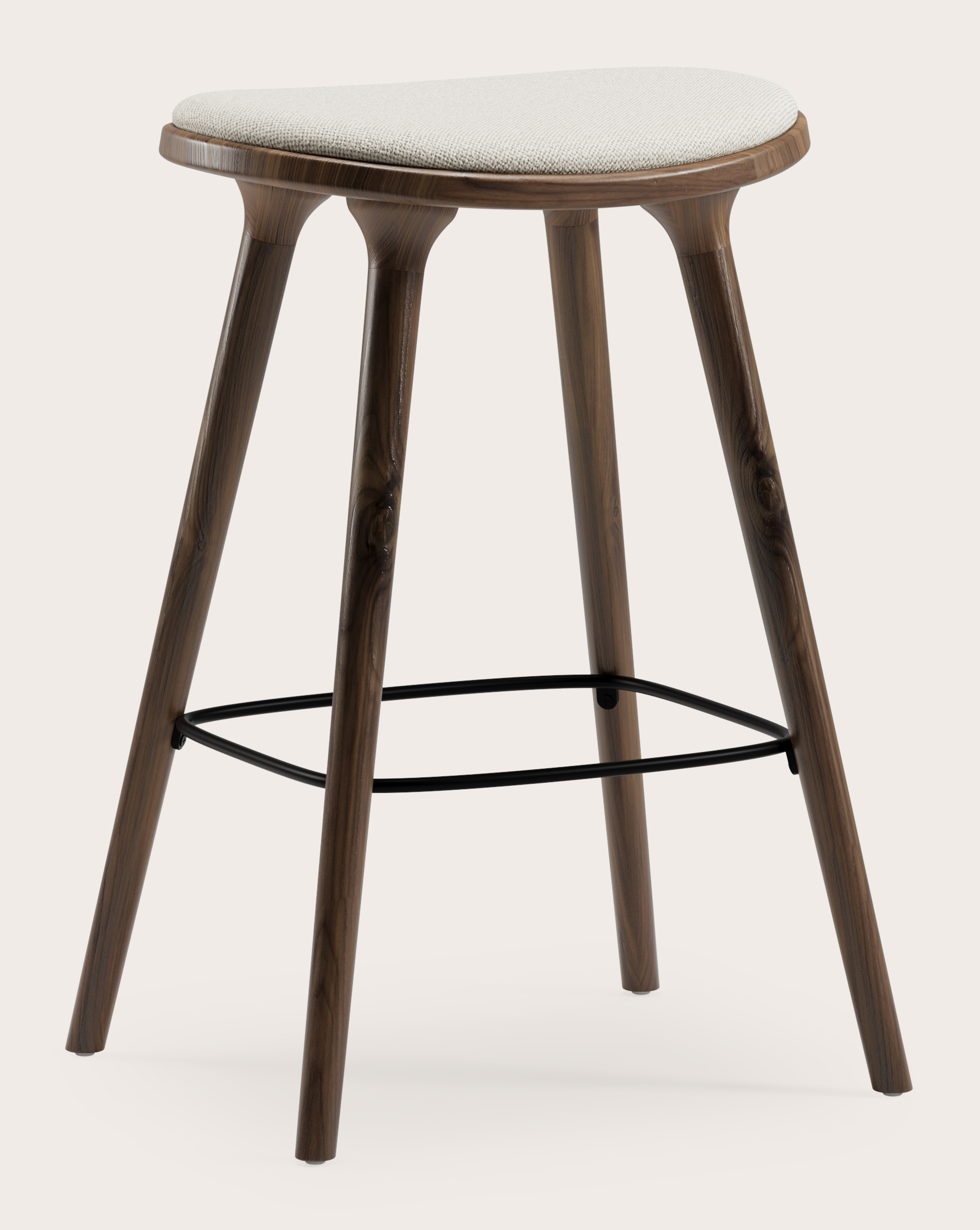 Tabouret de bar basse Olbia en noyer massif avec assise en Brio tissu Linen