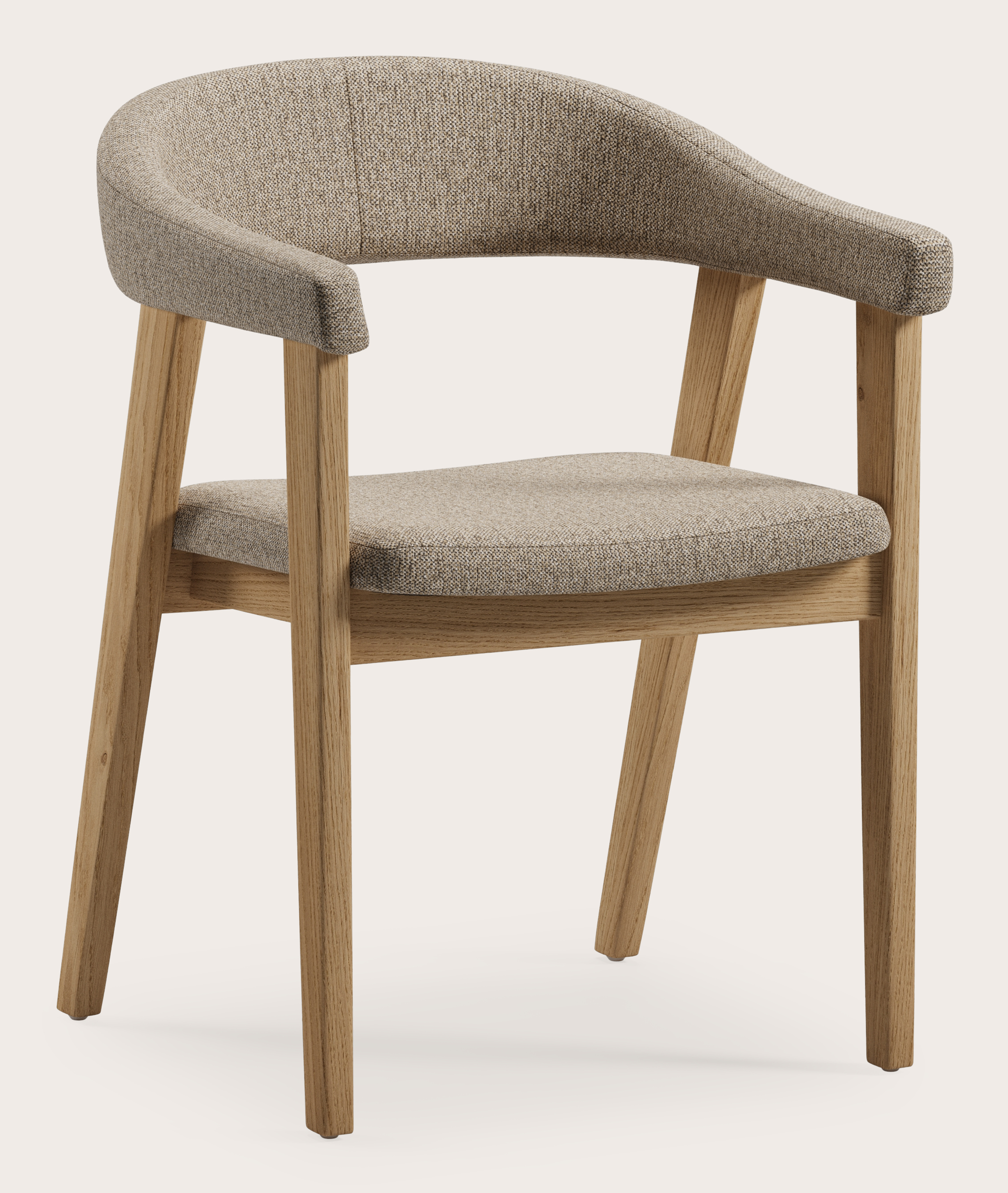 Gubbio armstoel in Brio stof Sesame met stoelpoot in natuurkleurige eik
