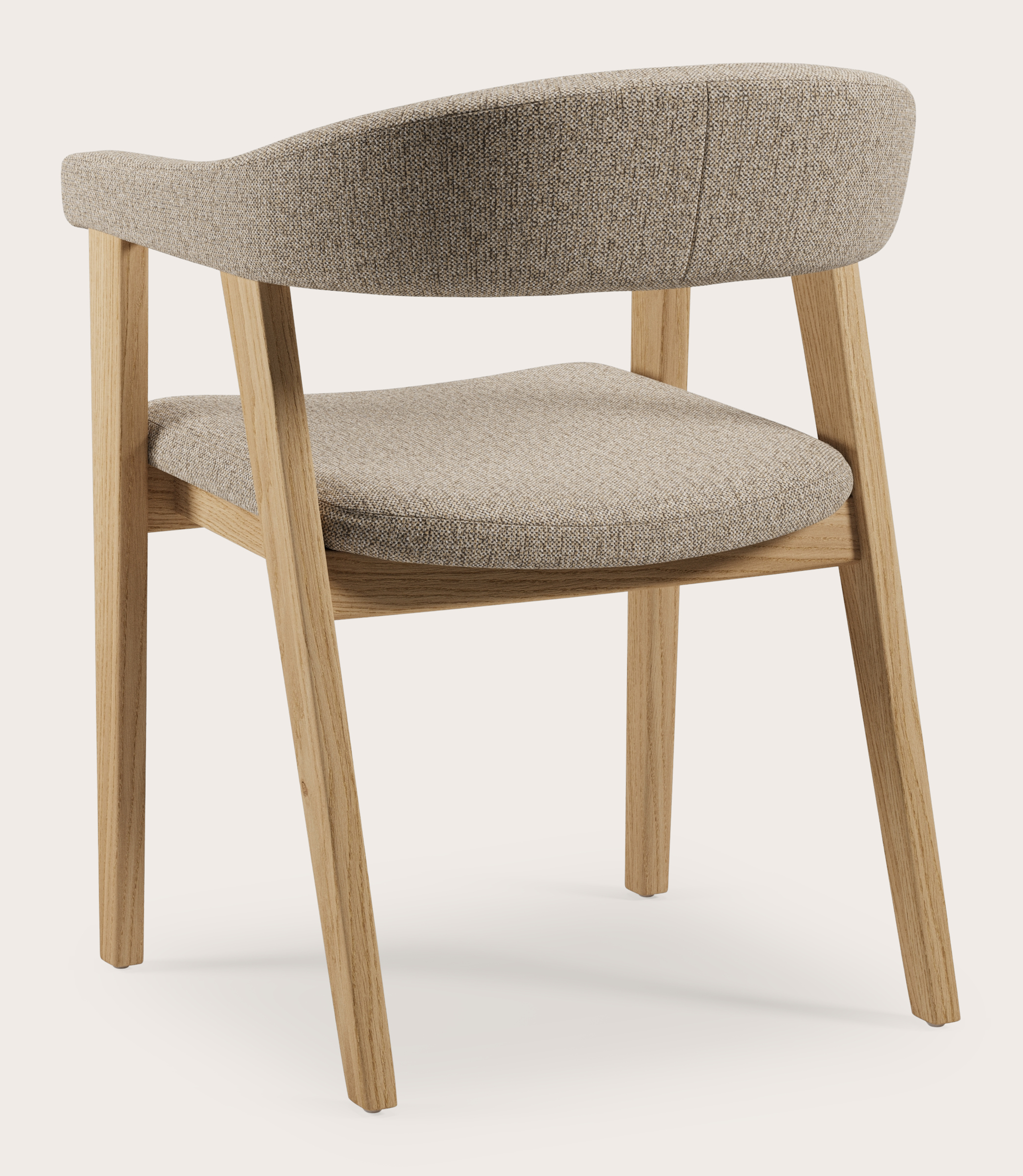 Gubbio armstoel in Brio stof Sesame met stoelpoot in natuurkleurige eik