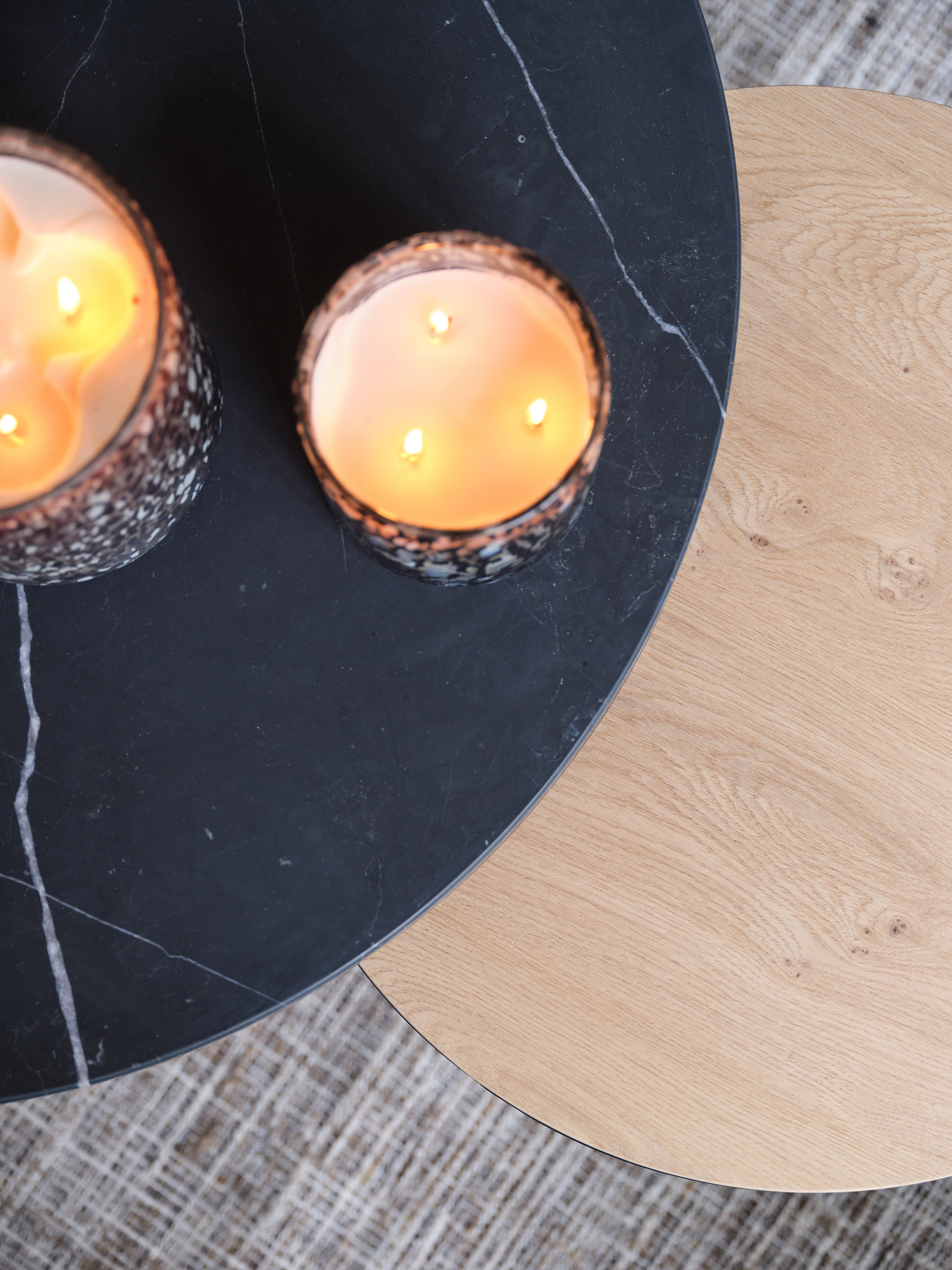 Bijzettafel Marzo onderstel zwart metaal met Finesso blad in natuur eik