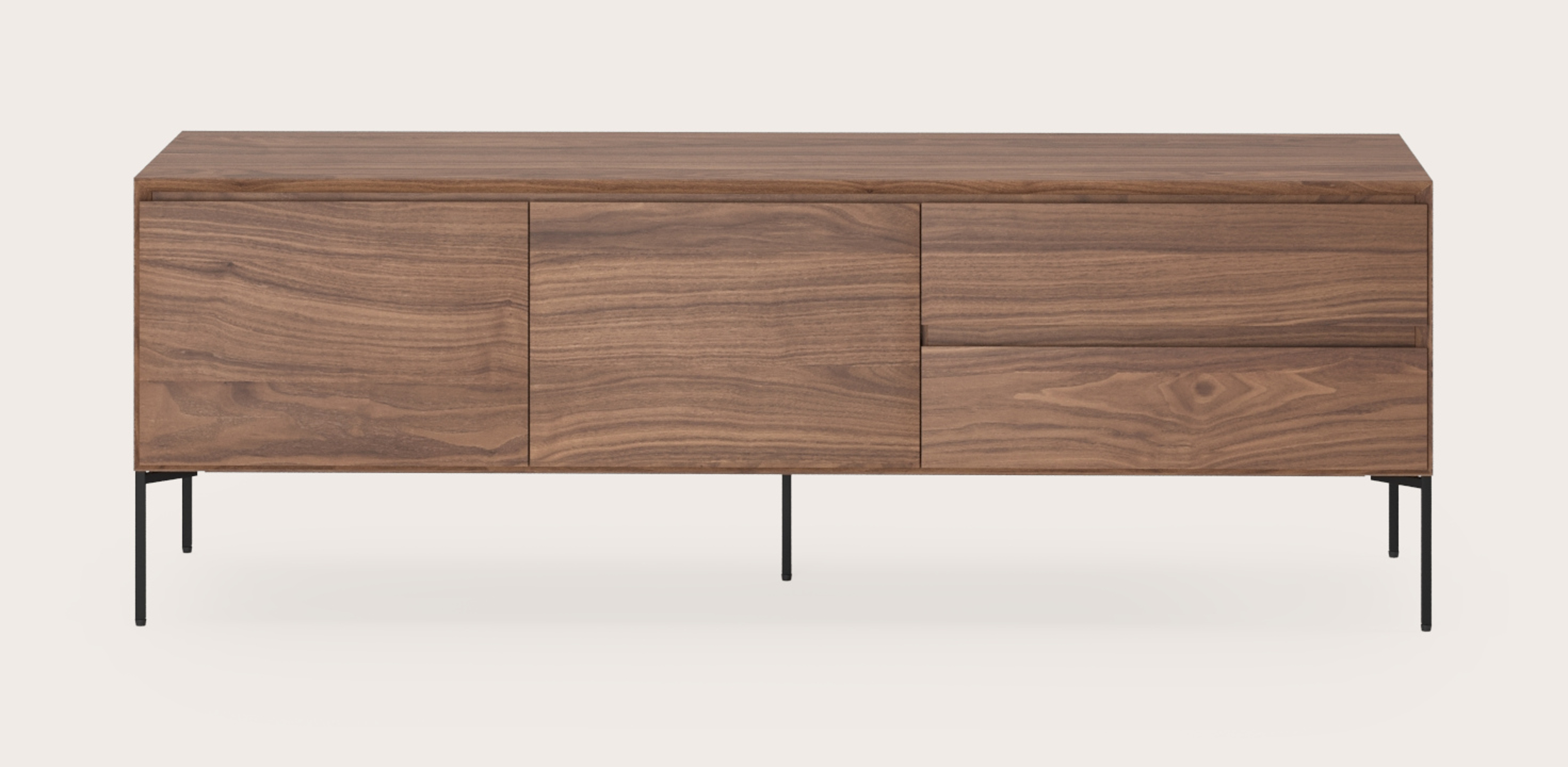 Arno tv-meubel in walnoot met vierkante poten 150 x 45 cm