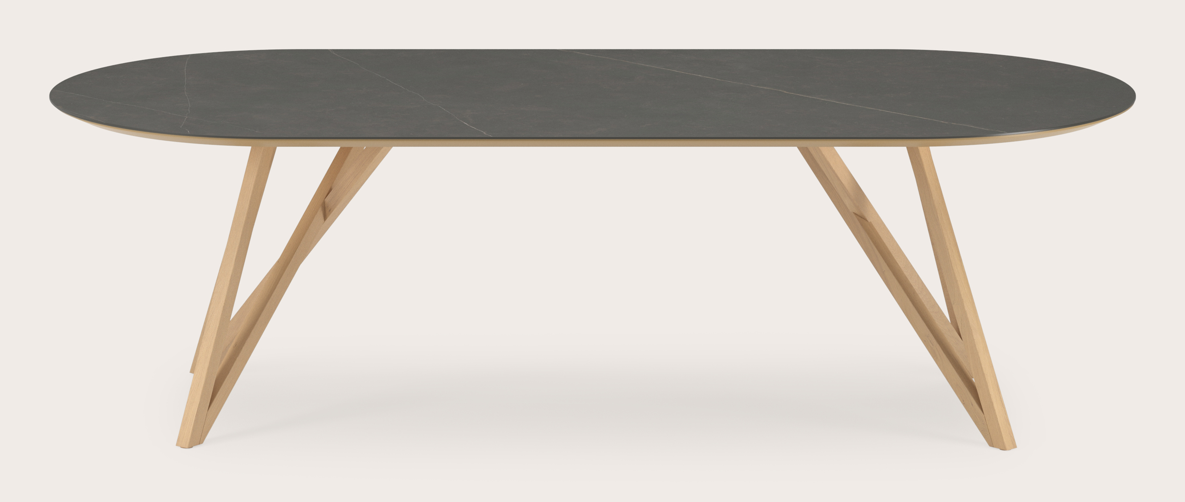 Eettafel Ragno onderstel in natuurkleurige eik met plat ovaal volkeramisch Ceramo blad in kleur Calatorao 260 x 115 x 77 cm 