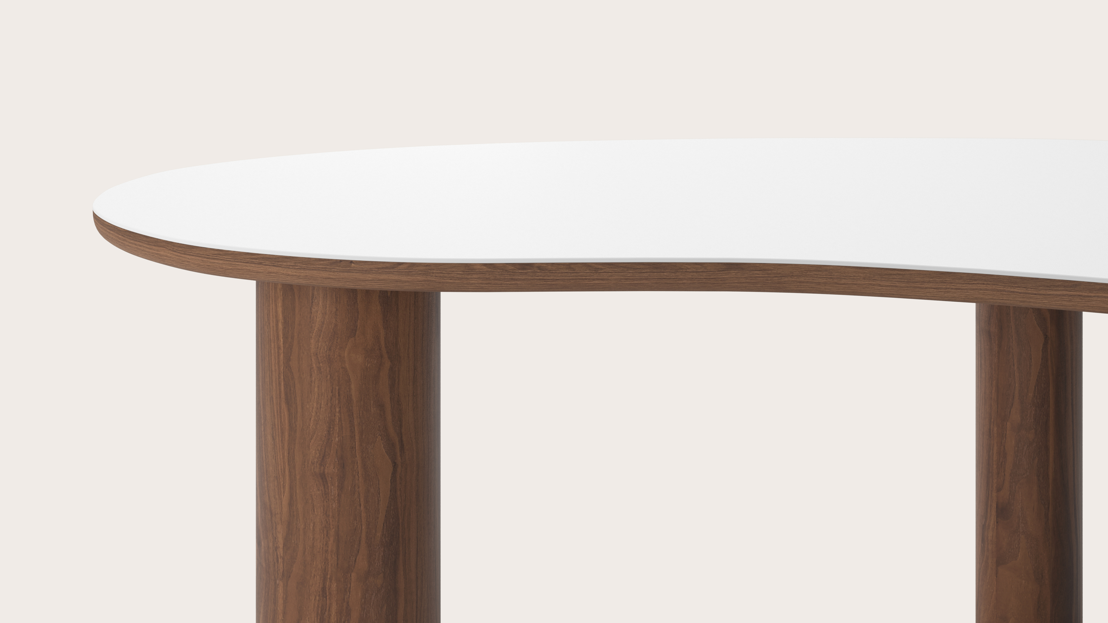 Table de salle à manger Amato Rondo armature en noyer avec plateau Ceramo forme blob en céramique en couleur Arctic White 220 x 112 x 77 cm