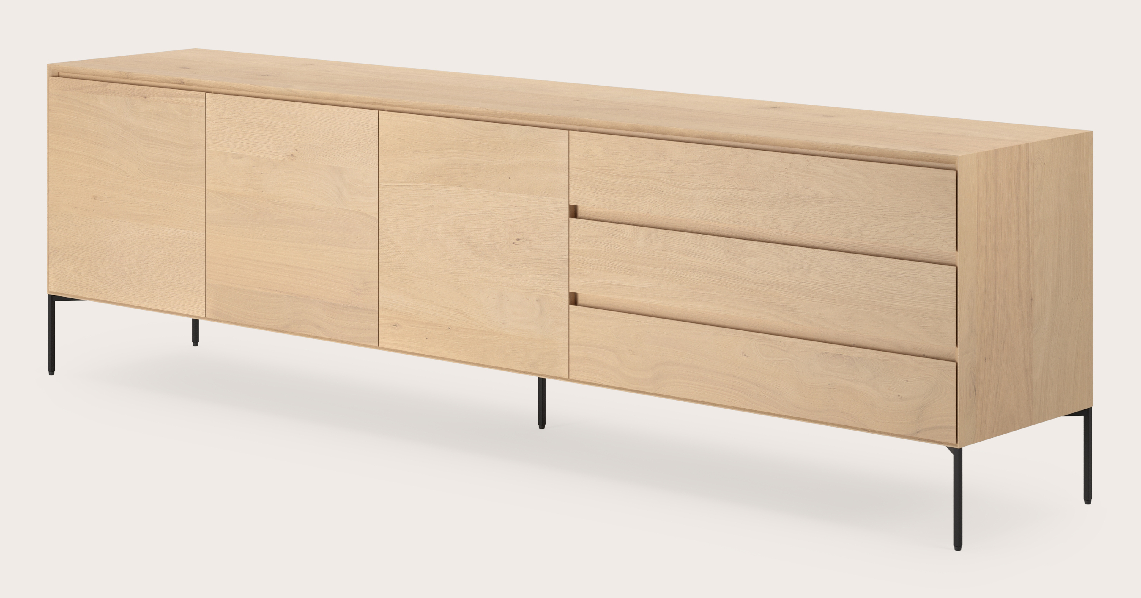Arno dressoir in natuurkleurige eik met vierkante poten 240 x 45 cm
