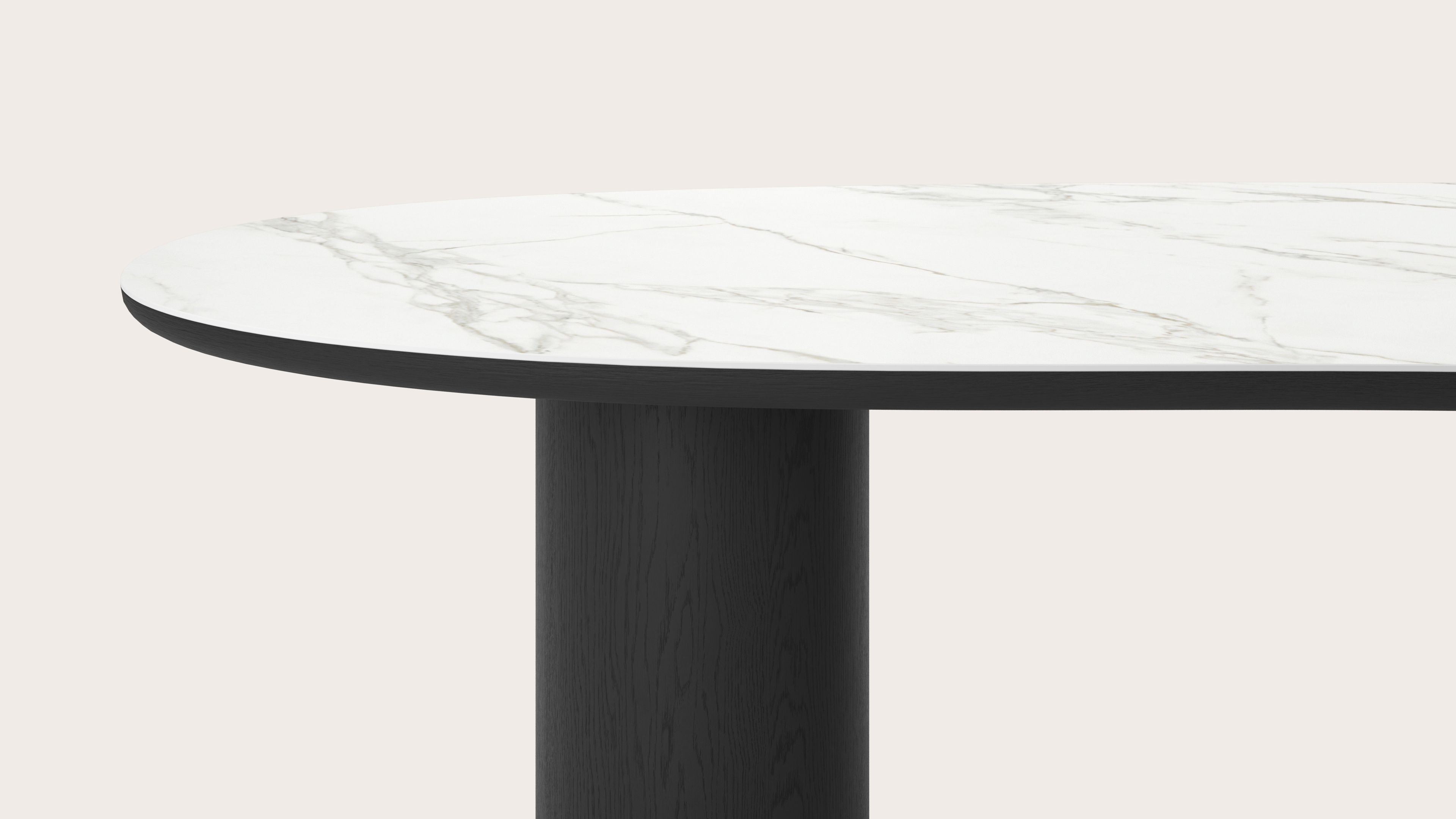 Eettafel Amato Rondo onderstel in zwarte eik met Blobvormig volkeramisch Ceramo blad in kleur Calacatta 300 x 122 x 77 cm