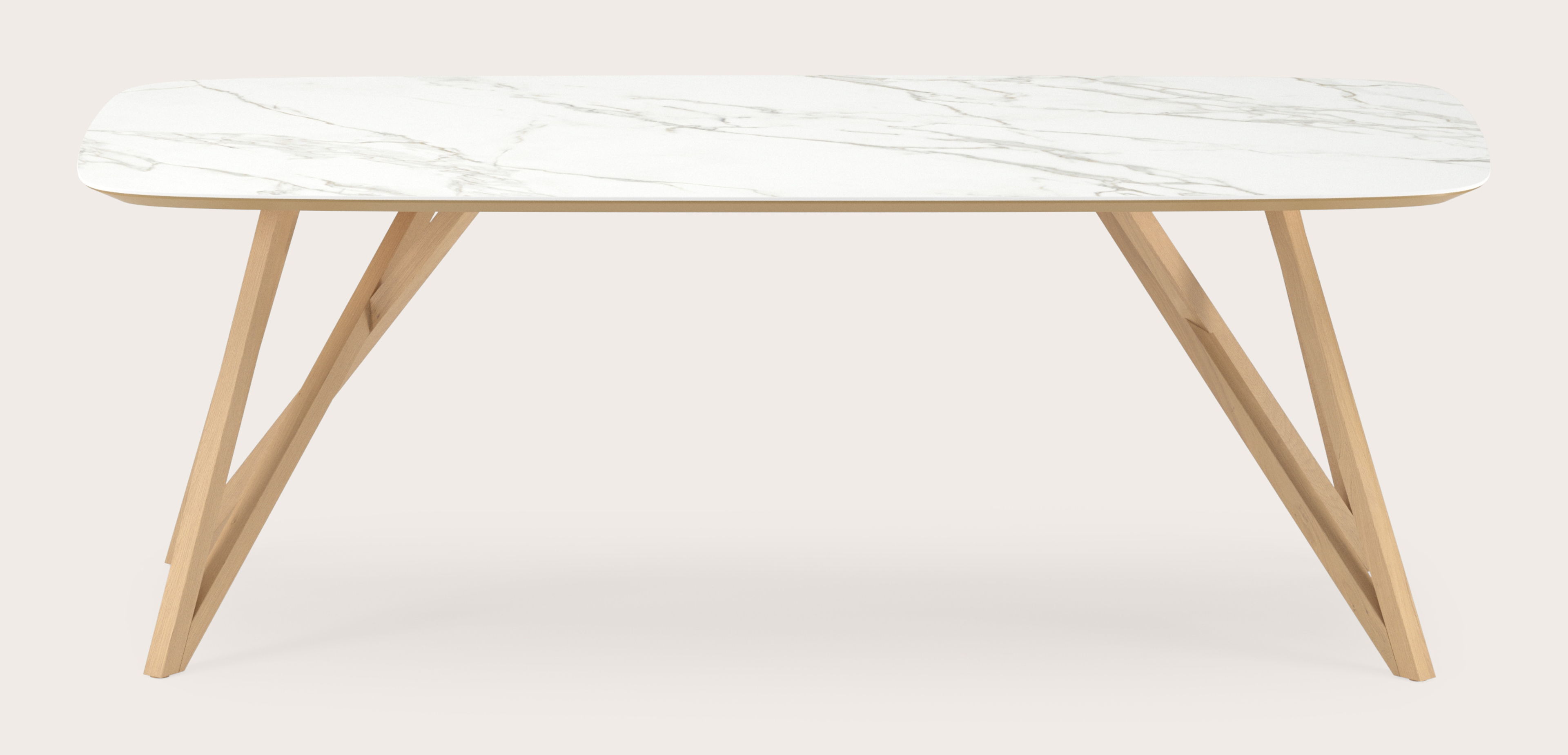 Table de salle à manger Ragno armature en chêne couleur naturelle avec plateau Ceramo forme arrondi en céramique en couleur Calacatta 220 x 105 x 77 cm