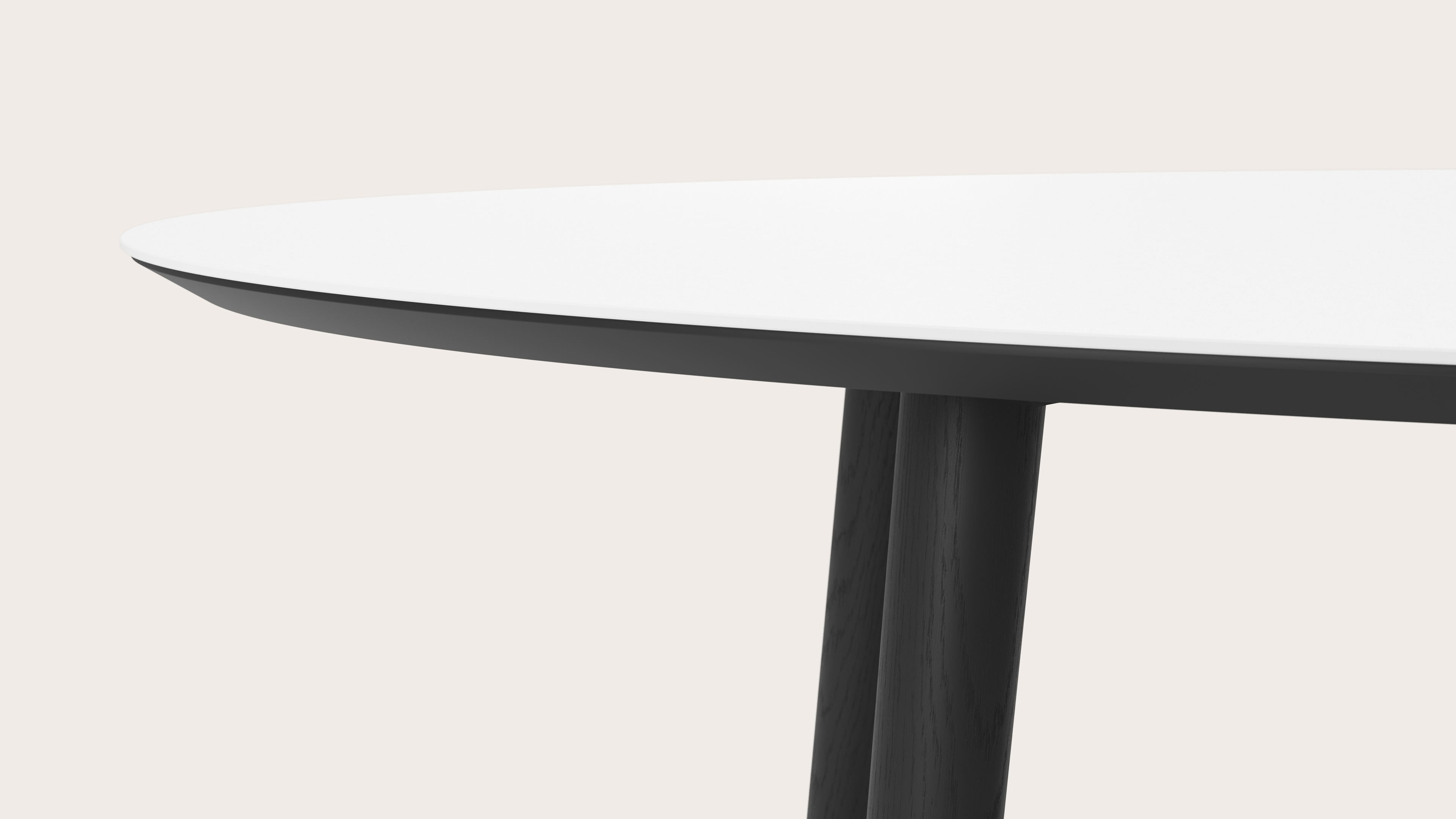 Eettafel Conico onderstel in zwarte eik met ovaal volkeramisch Ceramo blad in kleur Arctic White 260 x 130 x 76 cm
