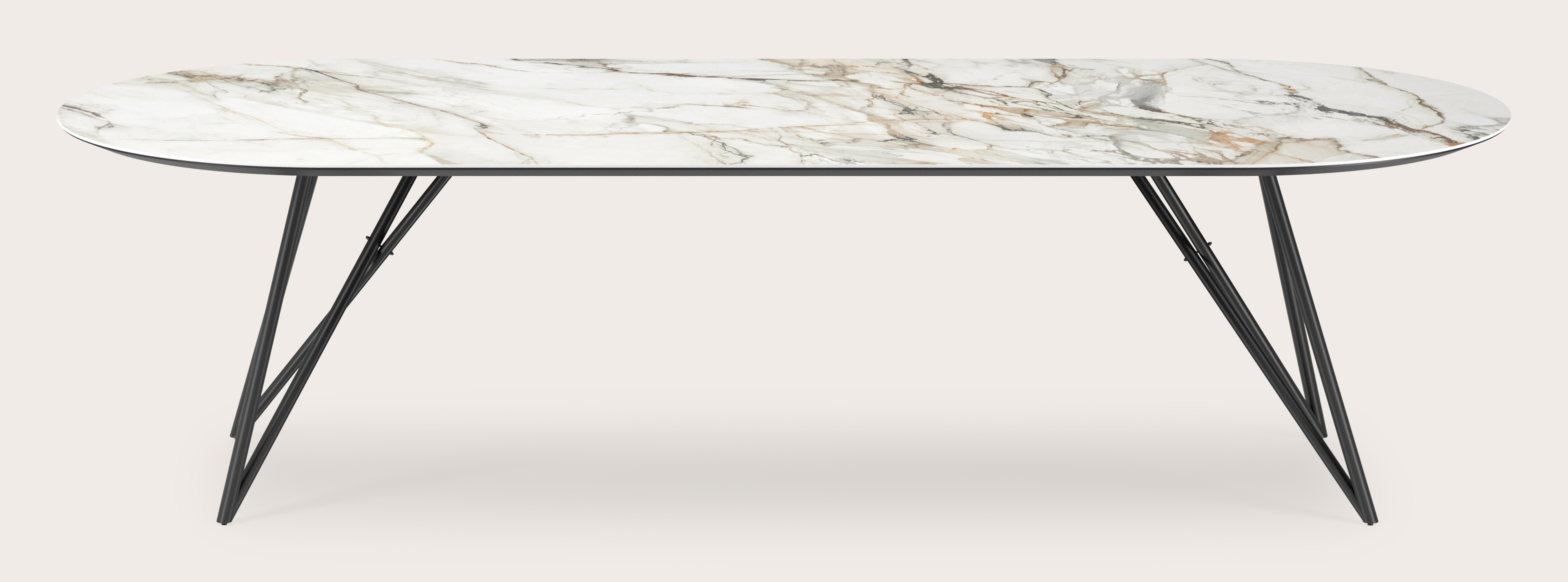 Eettafel Ragno onderstel in zwart metaal met plat ovaal volkeramisch Ceramo blad in kleur Calacatta Luxe 300 x 120 x 77 cm 