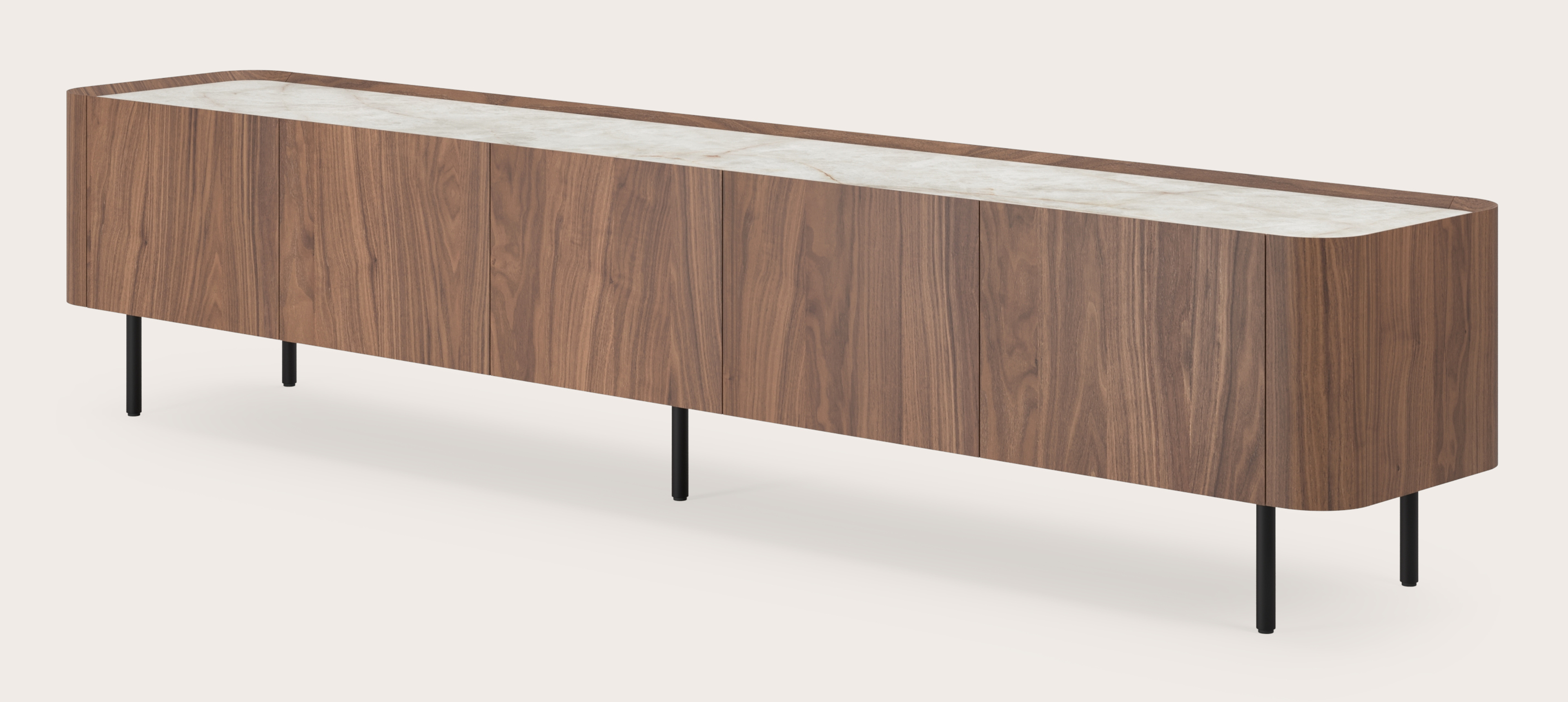 Curvato tv-meubel in walnoot met ronde metalen poten met volkeramisch Ceramo blad in kleur Himalaya 249 x 45 x 52 cm
