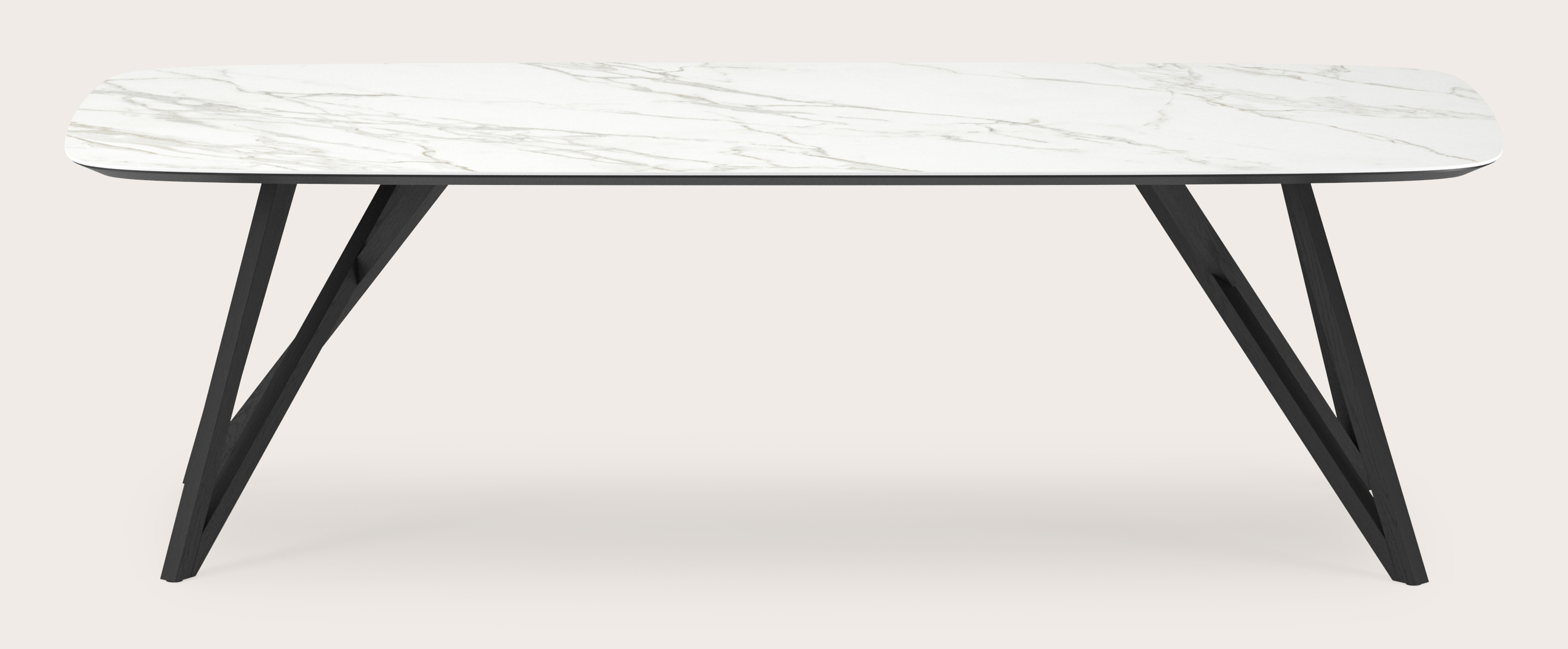 Table de salle à manger Ragno armature en chêne noir avec plateau Ceramo forme arrondi en céramique en couleur Calacatta 260 x 110 x 77 cm