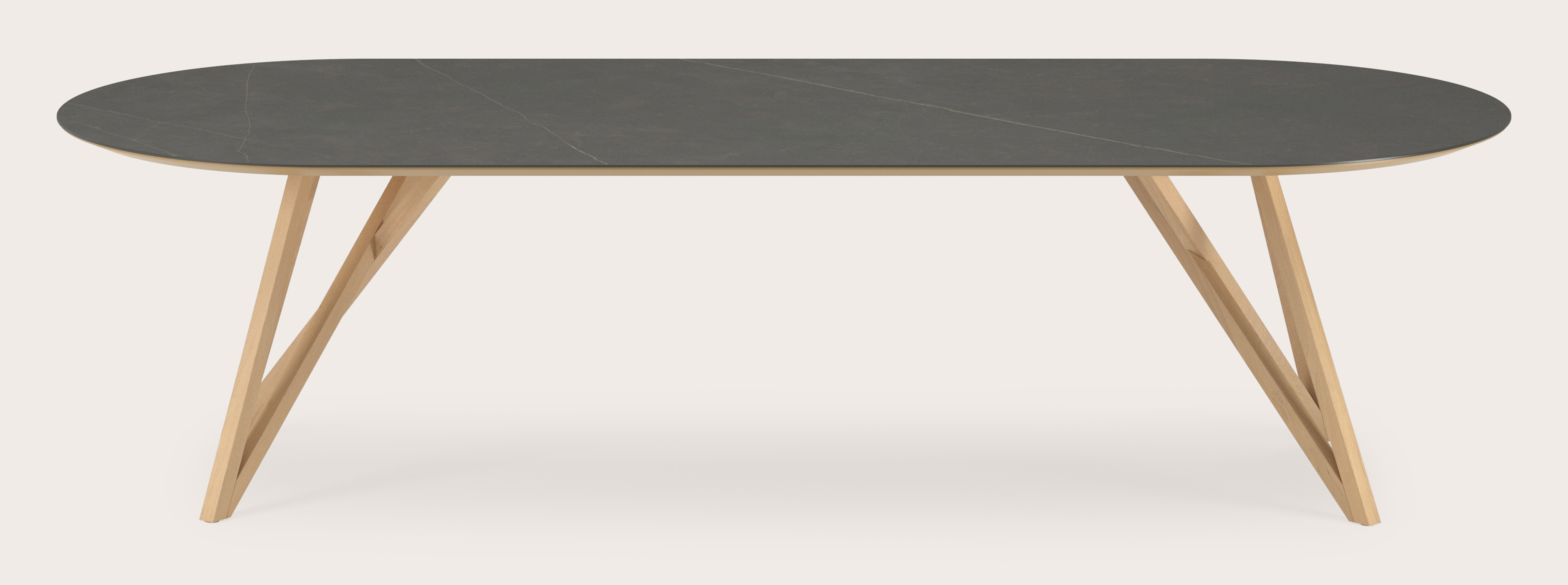 Eettafel Ragno onderstel in natuurkleurige eik met plat ovaal volkeramisch Ceramo blad in kleur Calatorao 300 x 120 x 77 cm 