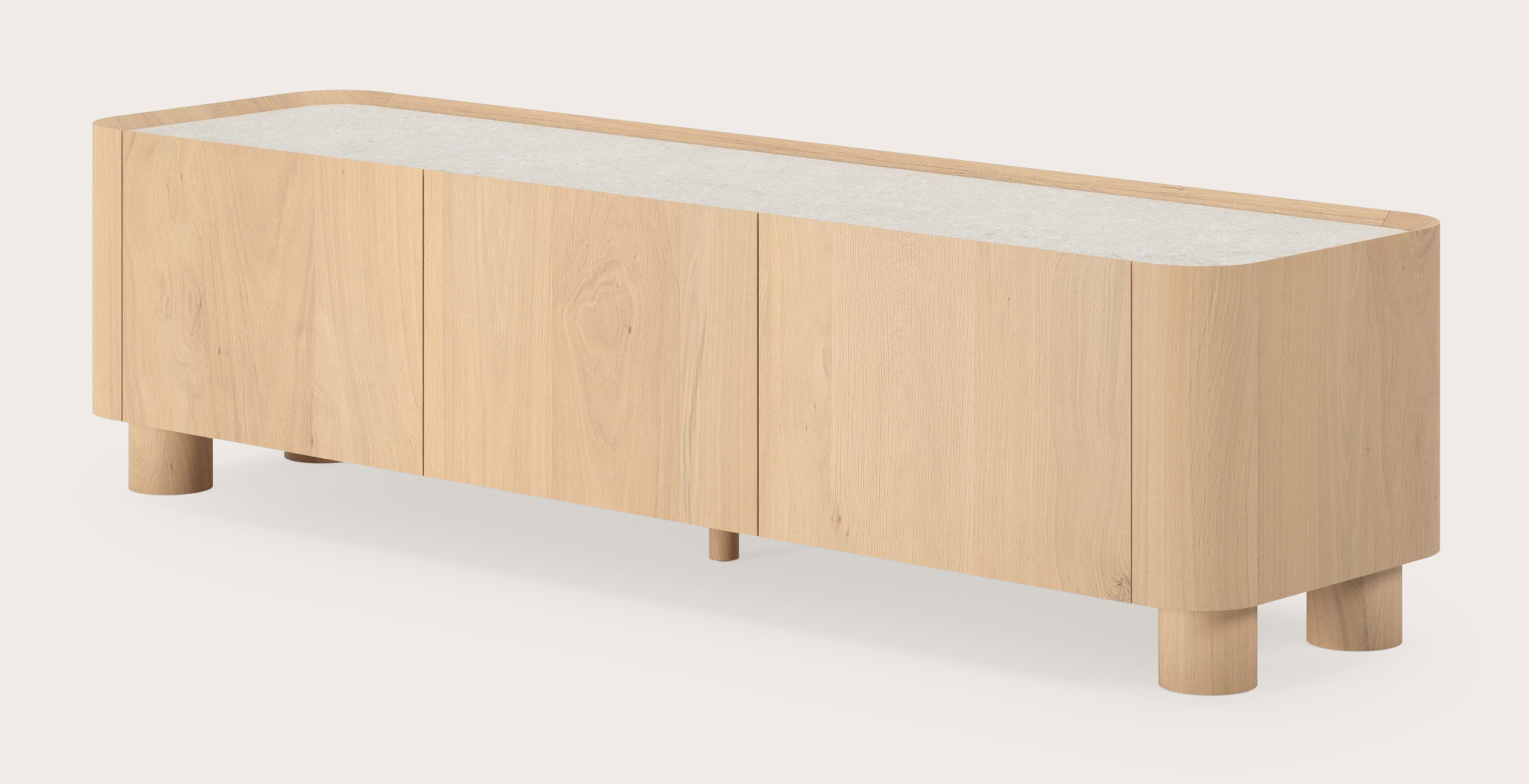 Curvato tv-meubel in natuurkleurige eik met ronde houten poten met volkeramisch Ceramo blad in kleur Shilin 169 x 45 x 44 cm
