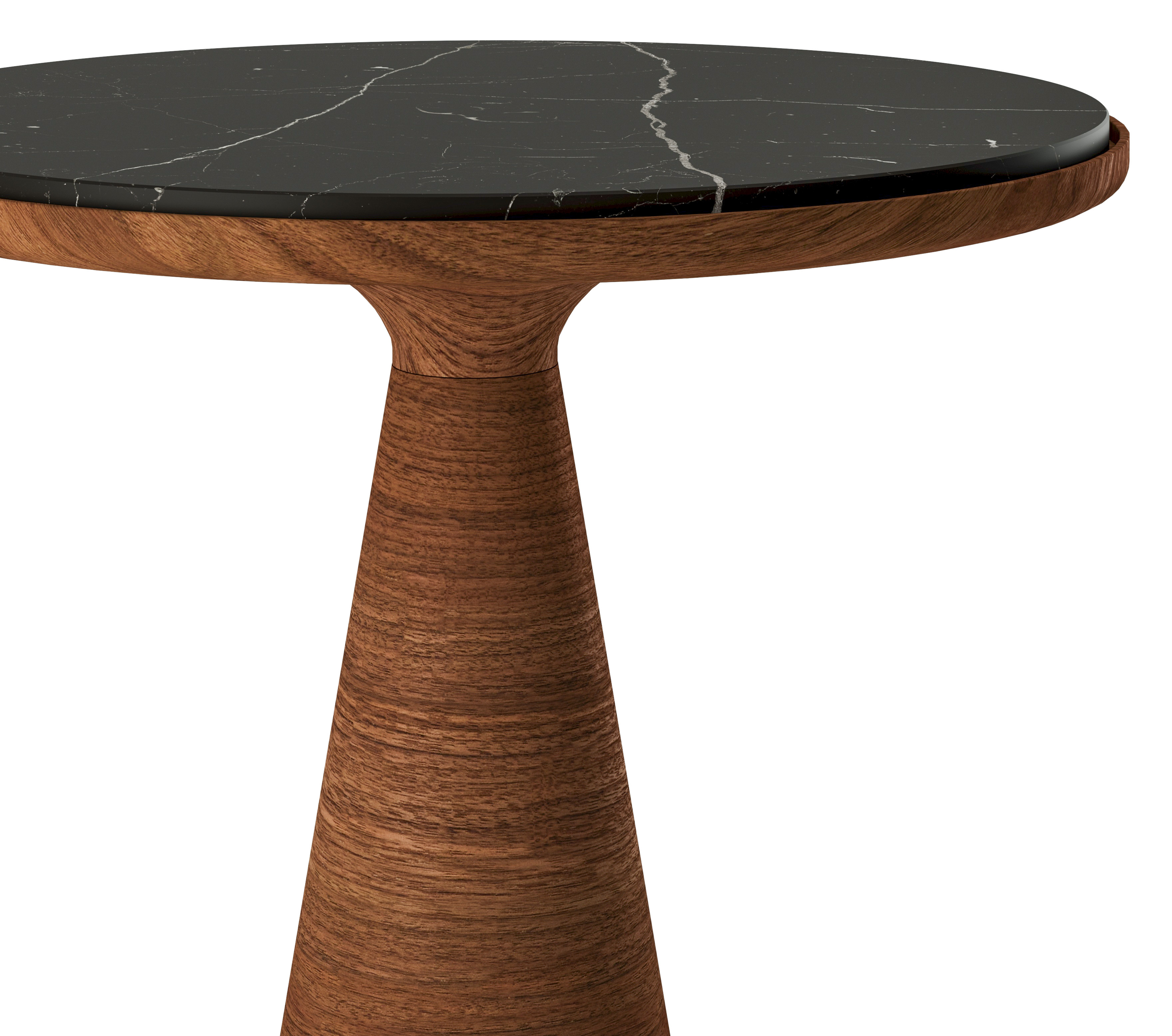 Levanto_SideTable_Walnut_Pietro