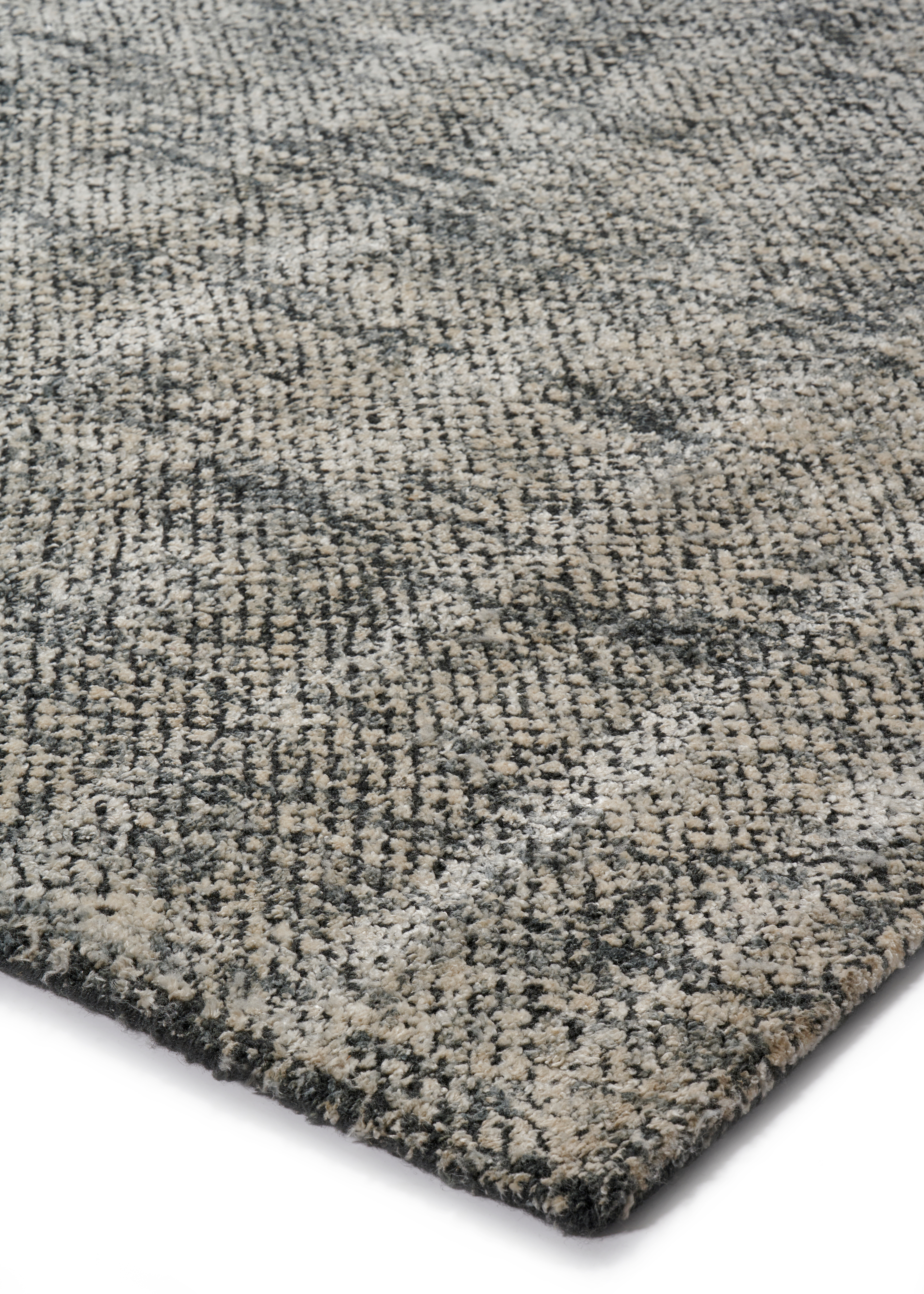 Akara_Carpet