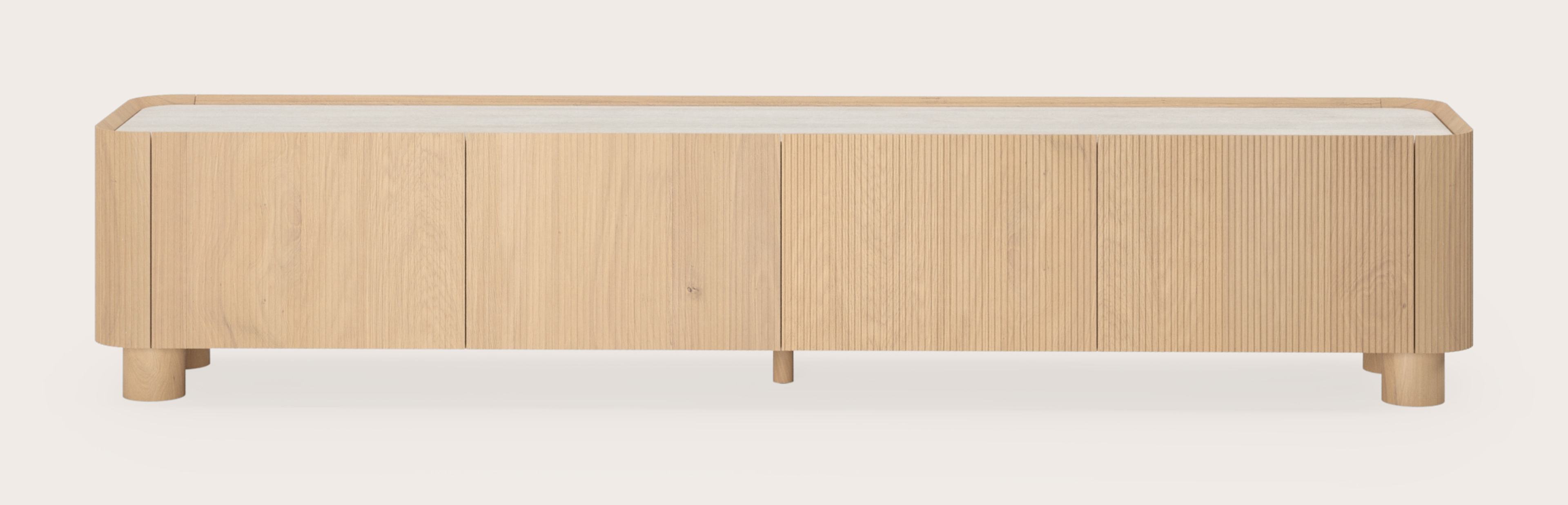 Grivato tv-meubel in natuurkleurige eik met ronde poten met volkeramisch Ceramo blad in kleur Travertino Bianco 219 x 45 cm