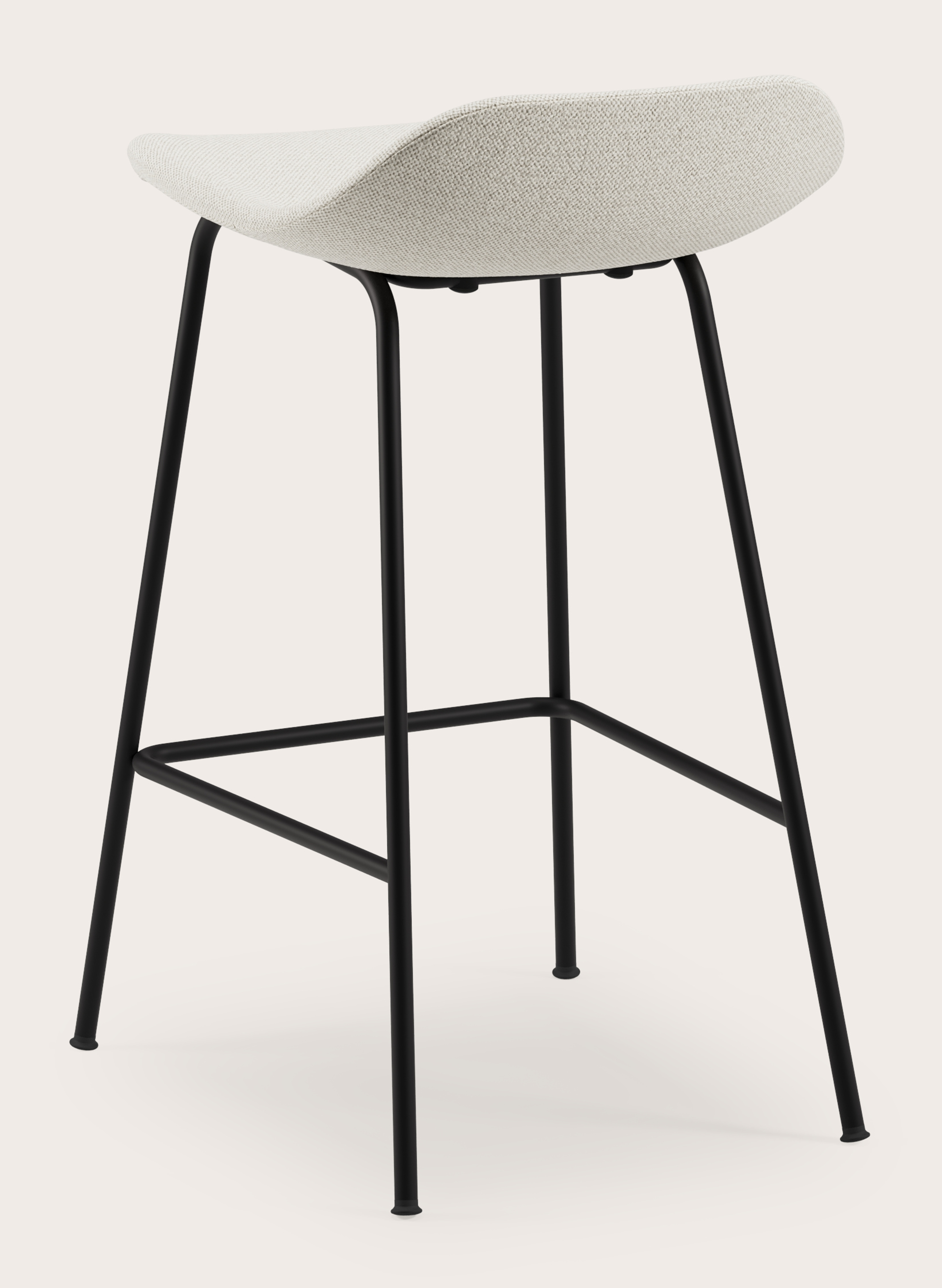 Vasco tabouret de bar basse en métal noir avec assise en Brio tissu Linen