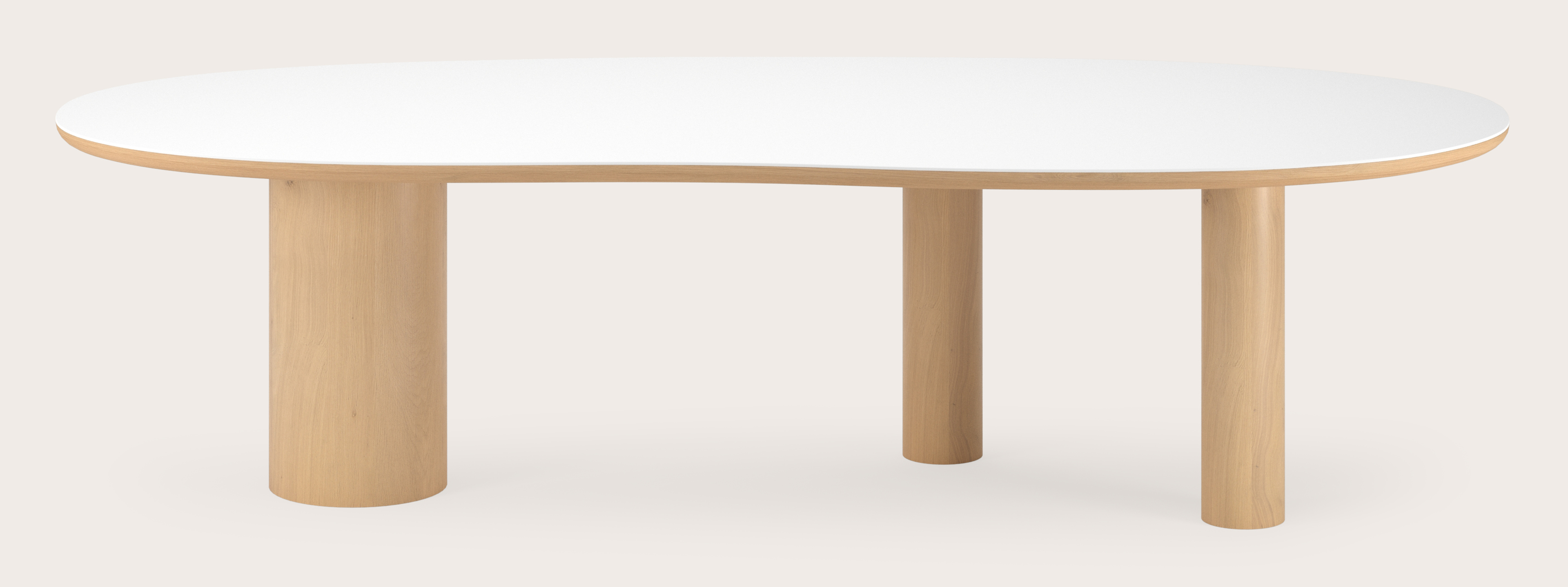 Eettafel Amato Rondo onderstel in natuurkleurige eik met Blobvormig volkeramisch Ceramo blad in kleur Arctic White 300 x 122 x 77 cm
