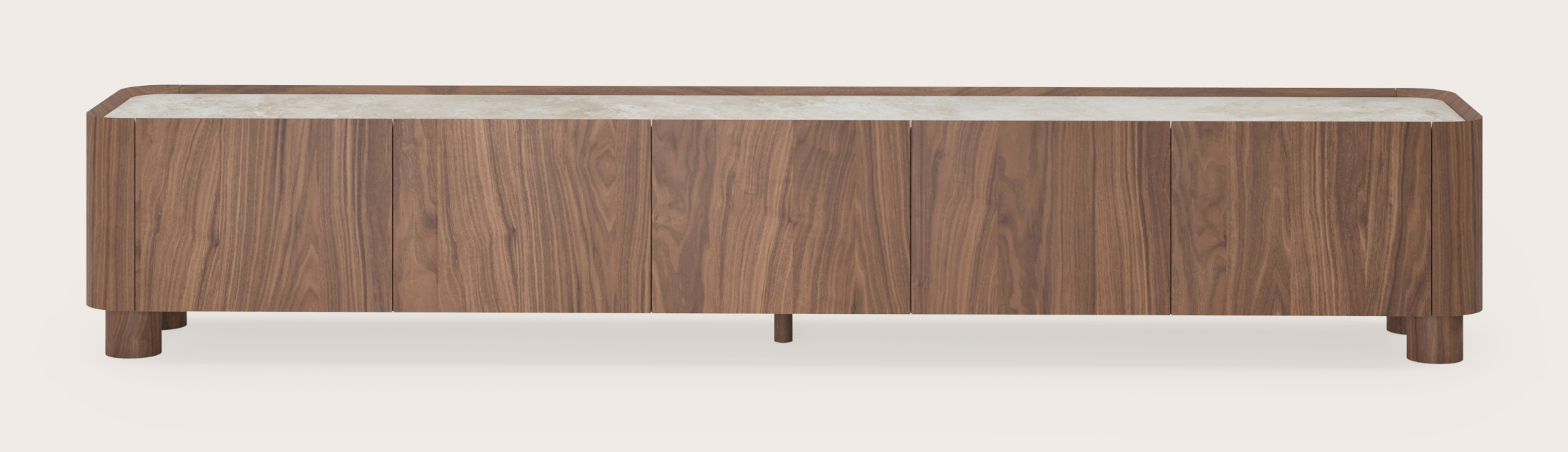 Curvato tv-meubel in walnoot met ronde houten poten met volkeramisch Ceramo blad in kleur Rapolano 249 x 45 x 44 cm