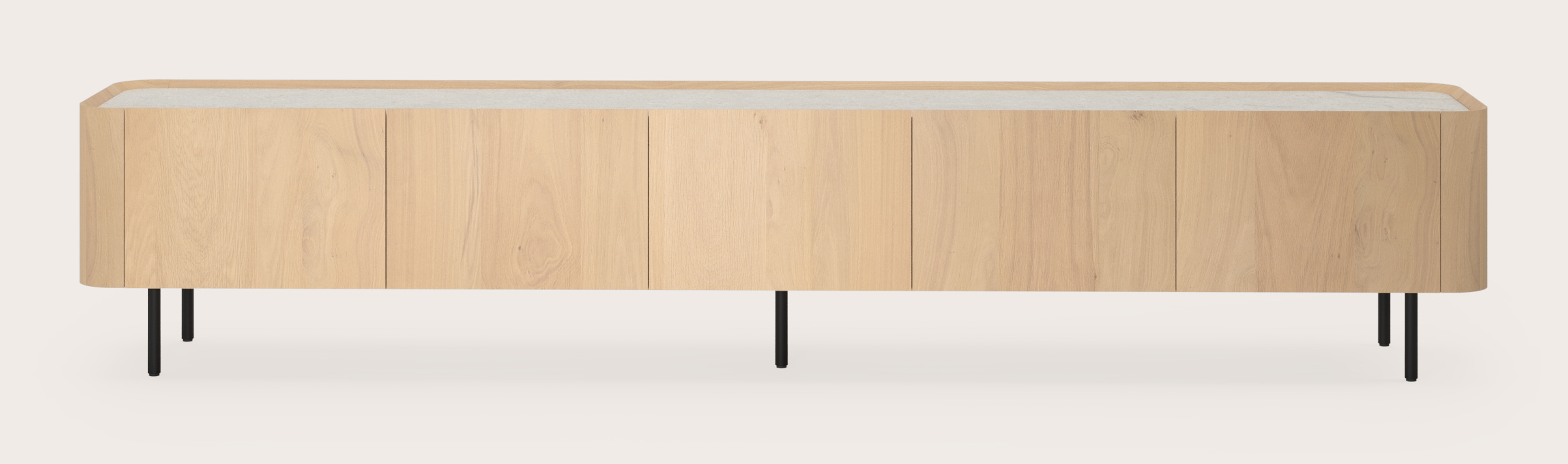 Meuble tv Curvato en chêne couleur naturelle avec pieds ronds en métal avec plateau Ceramo en céramique en couleur Shilin 269 x 45 x 52 cm