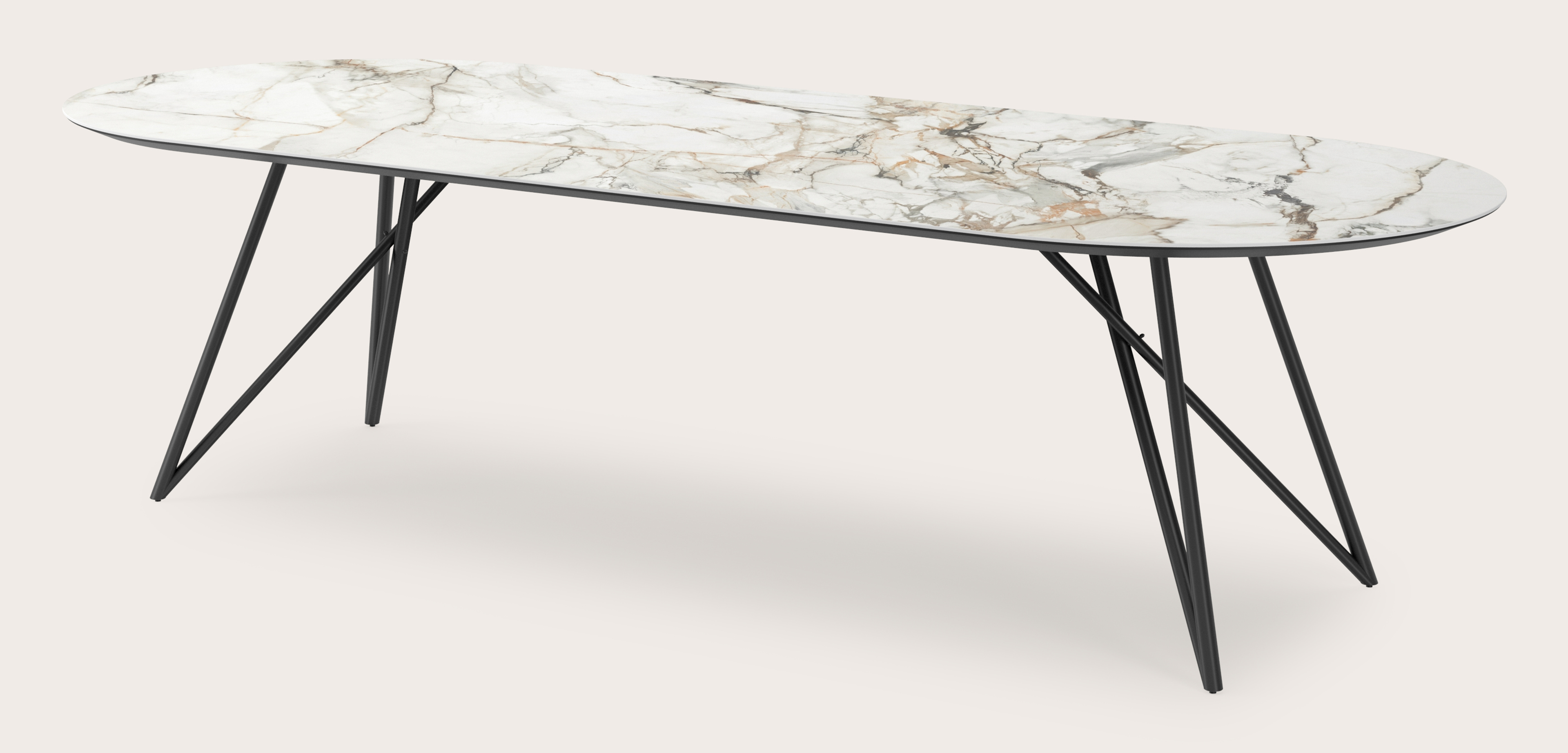 Eettafel Ragno onderstel in zwart metaal met plat ovaal volkeramisch Ceramo blad in kleur Calacatta Luxe 300 x 120 x 77 cm 