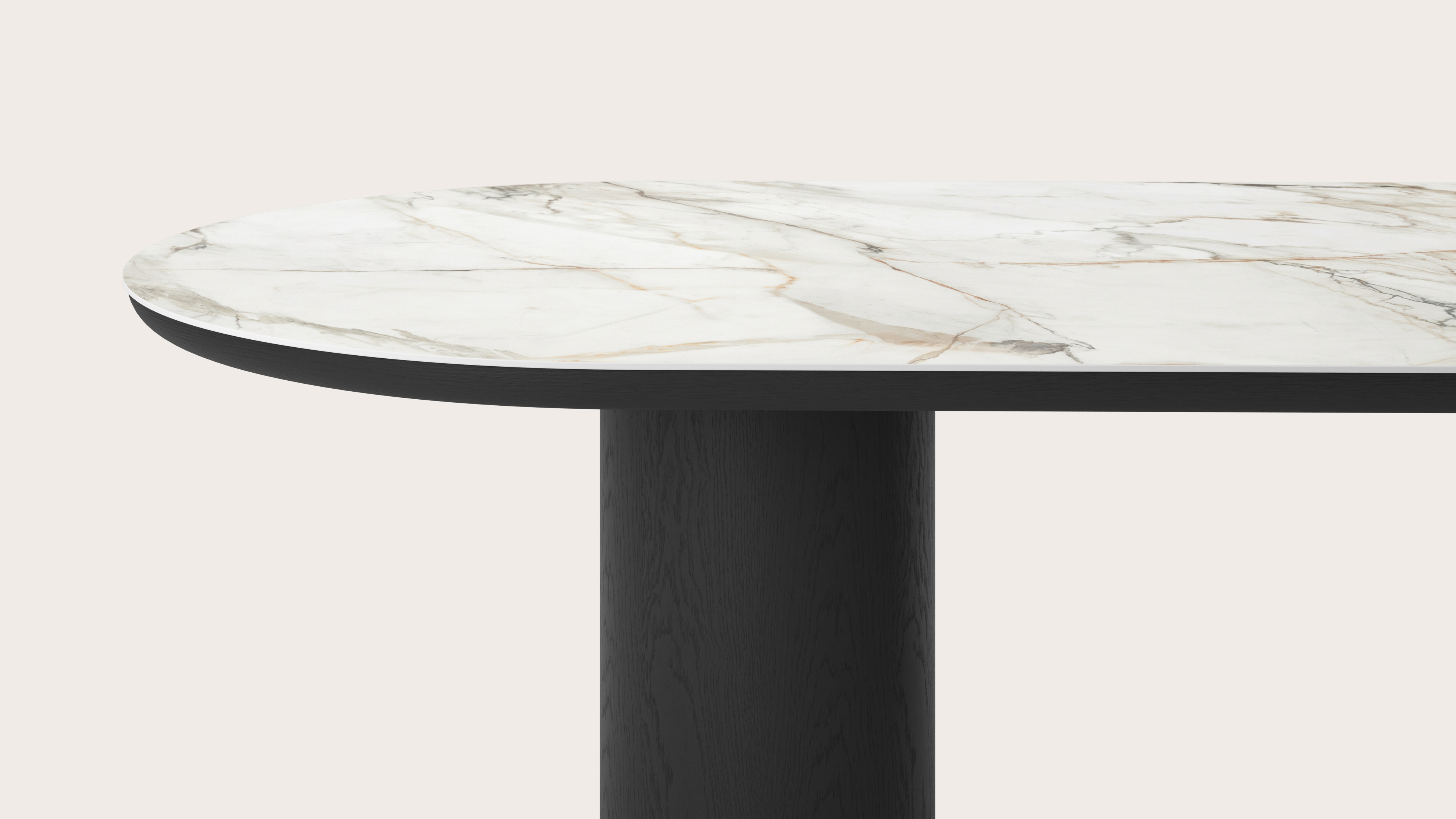 Eettafel Amato Rondo onderstel in zwarte eik met plat ovaal volkeramisch Ceramo blad in kleur Calacatta Luxe 260 x 115 x 76 cm