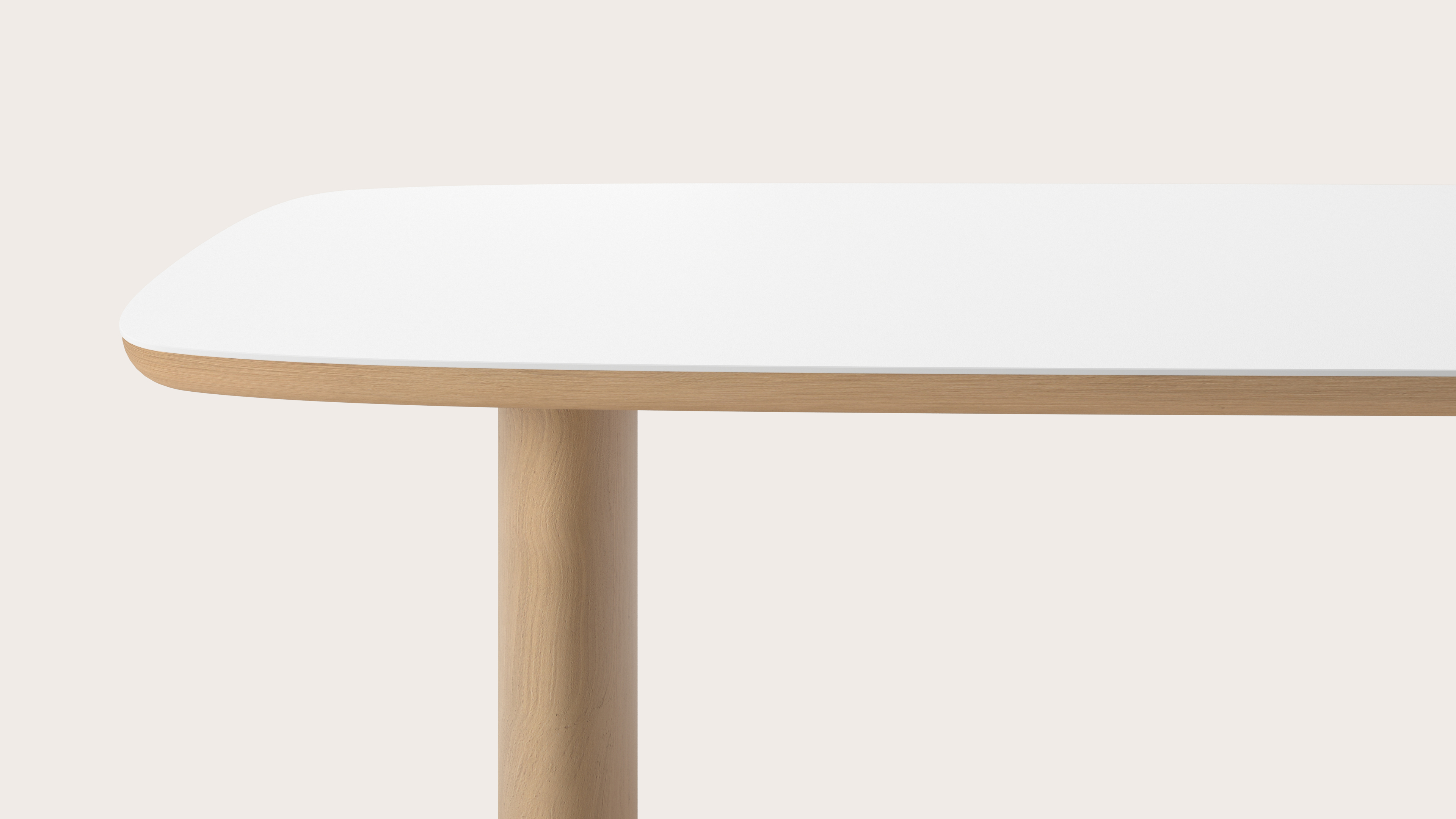 Table de salle à manger Amato Ellipso armature en chêne couleur naturelleavec plateau Ceramo forme arrondie en céramique en couleur Arctic White 220 x 105 x 76 cm