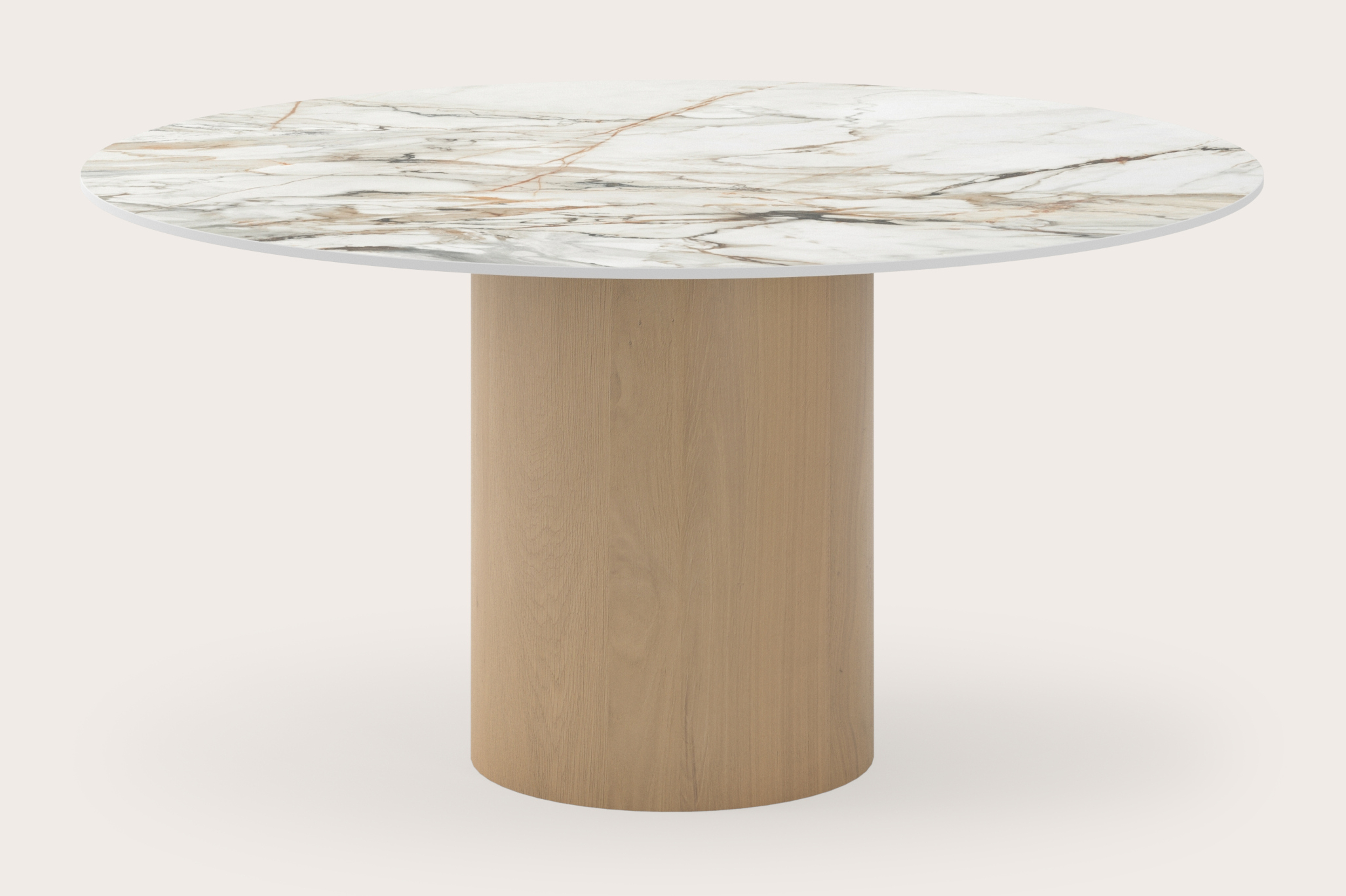 Eettafel low dining Amato Rondo onderstel in natuurkleurige eik met rond volkeramisch Ceramo Lux blad in kleur Calacatta Luxe Ø140 x 69 cm