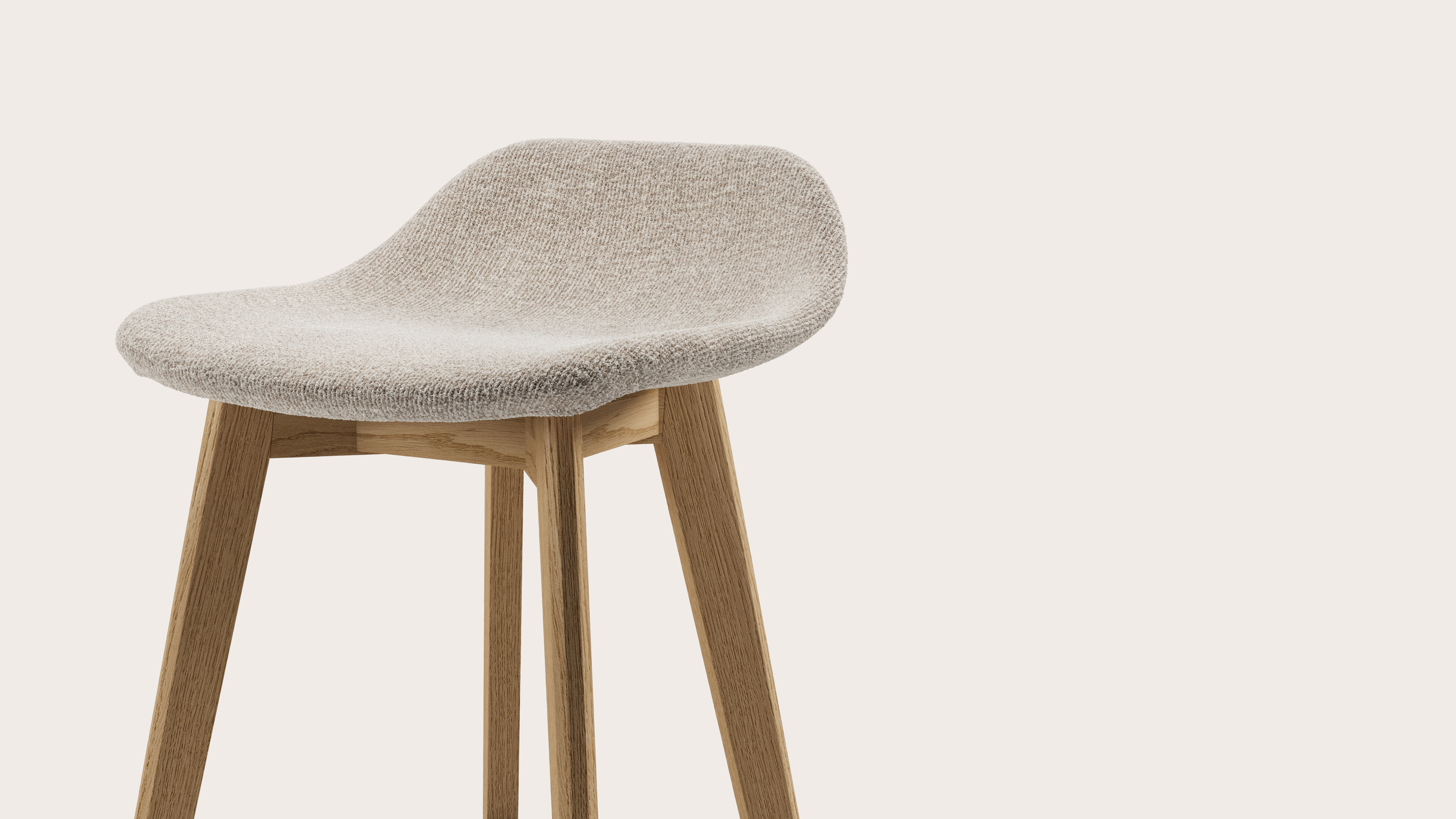 Vasco tabouret de bar basse en chêne couleur naturelle avec assise en Nova tissu Almond