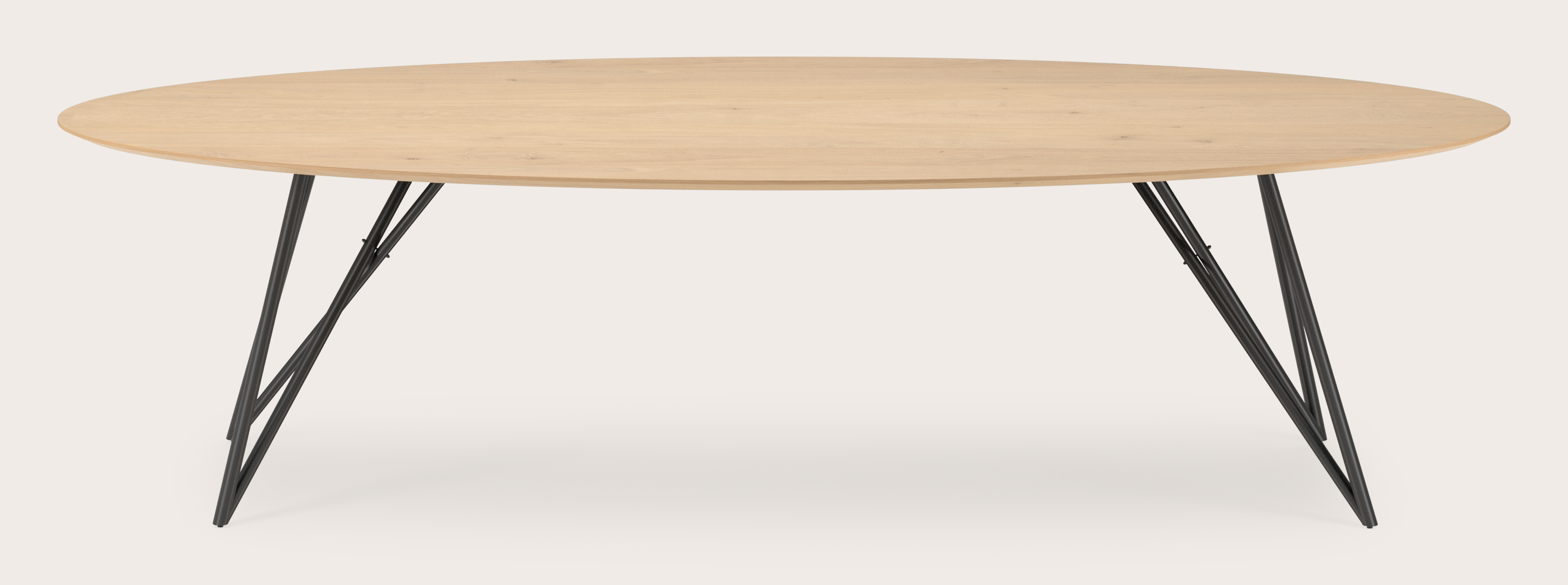 Eettafel Ragno onderstel in zwart metaal met ovaal Finesso blad in natuurkleurige eik 300 x 140 x 77 cm