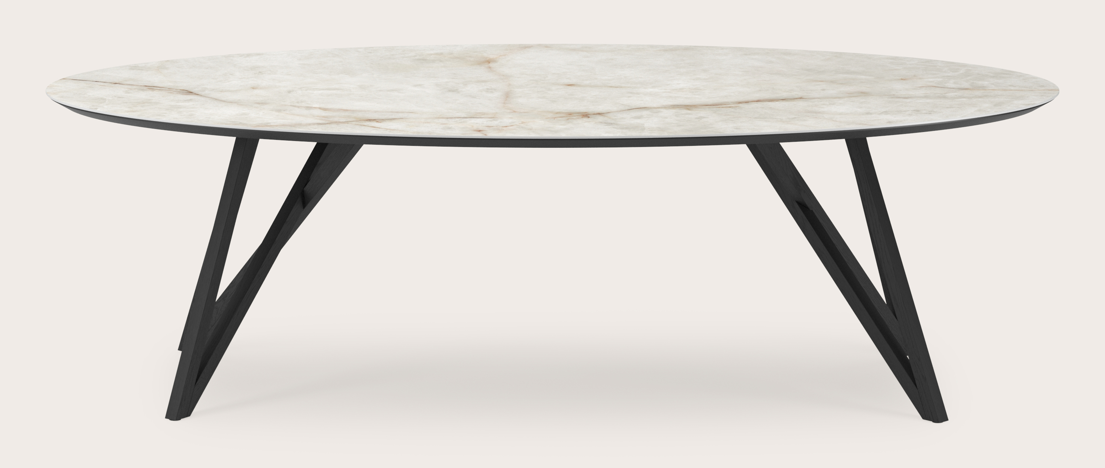 Eettafel Ragno onderstel in zwarte eik met ovaal volkeramisch Ceramo blad in kleur Himalaya 260 x 130 x 77 cm