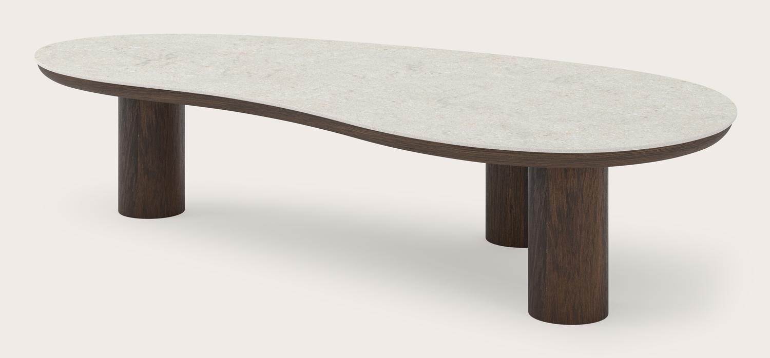 Salontafel Amato Rondo XSmall onderstel in gerookte eik met blobvormig volkeramisch Ceramo blad in kleur Shilin 135 x 68 x 29 cm