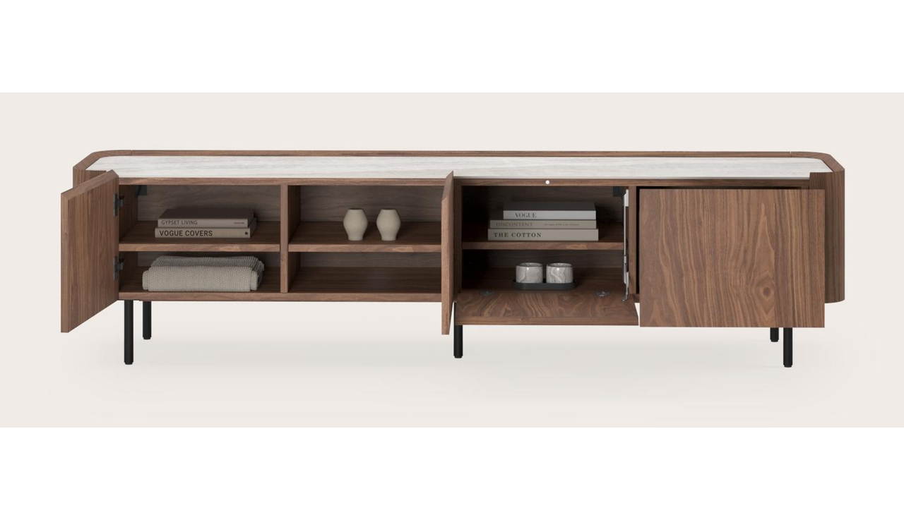 Curvato tv-meubel in walnoot met ronde metalen poten met volkeramisch Ceramo blad in kleur Taj Mahal 203 x 45 x 52 cm