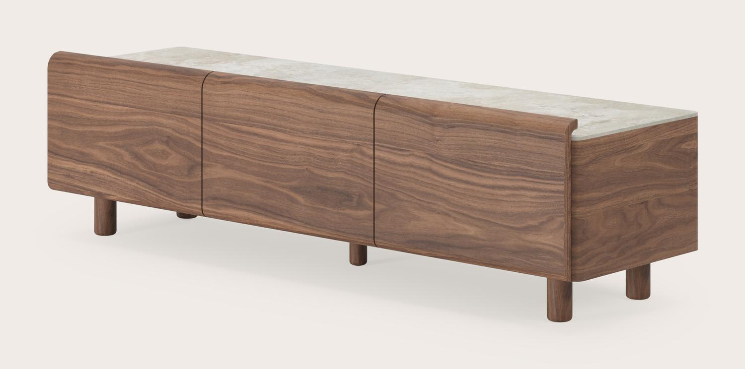 Divino tv-meubel in walnoot met volkeramisch Ceramo blad in kleur Rapolano met ronde houten poten 147x43x31cm